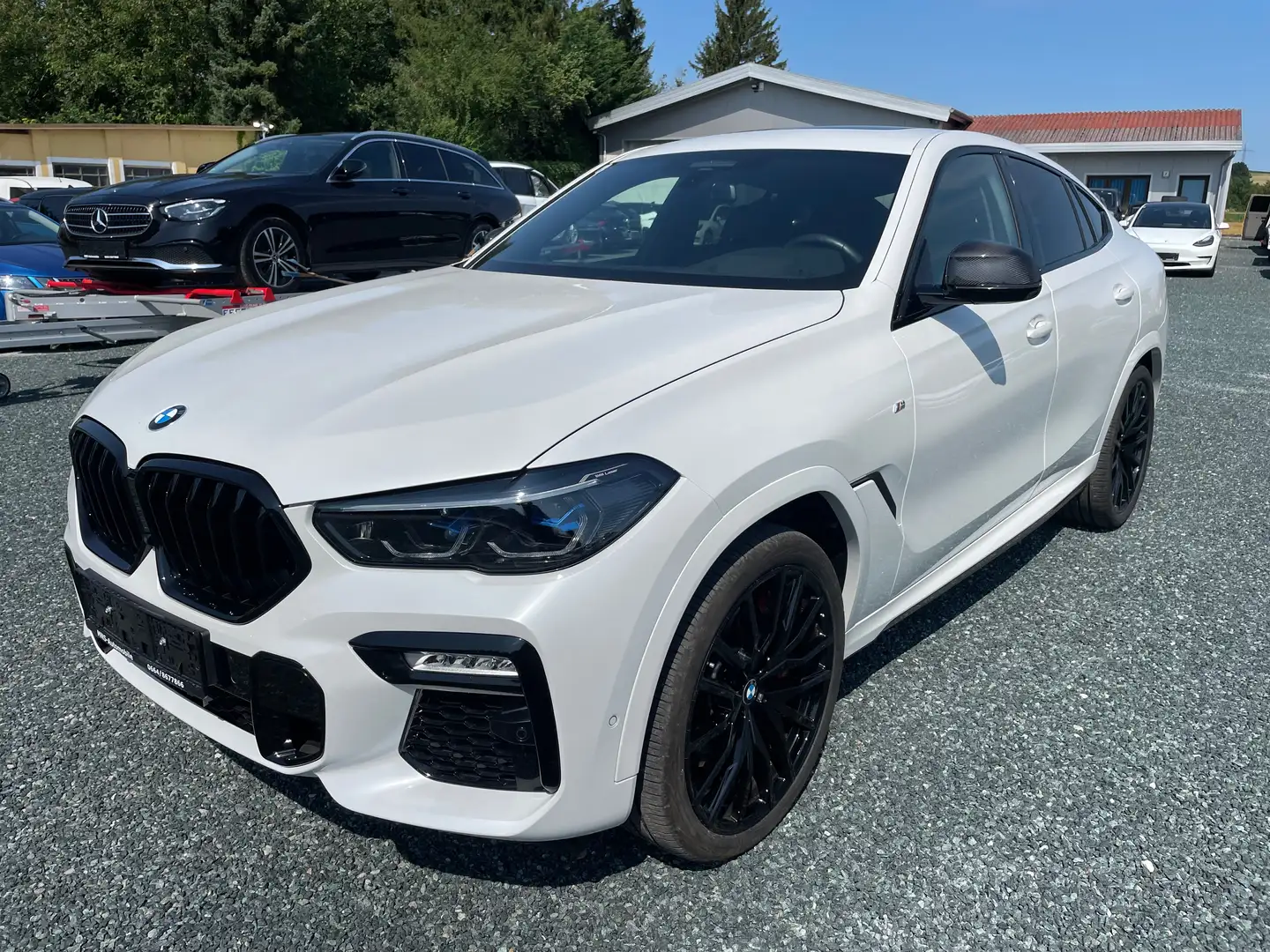 BMW X6 xDrive 40 d M Sport Leder Navi Panorama 22 Zoll Weiß - 1