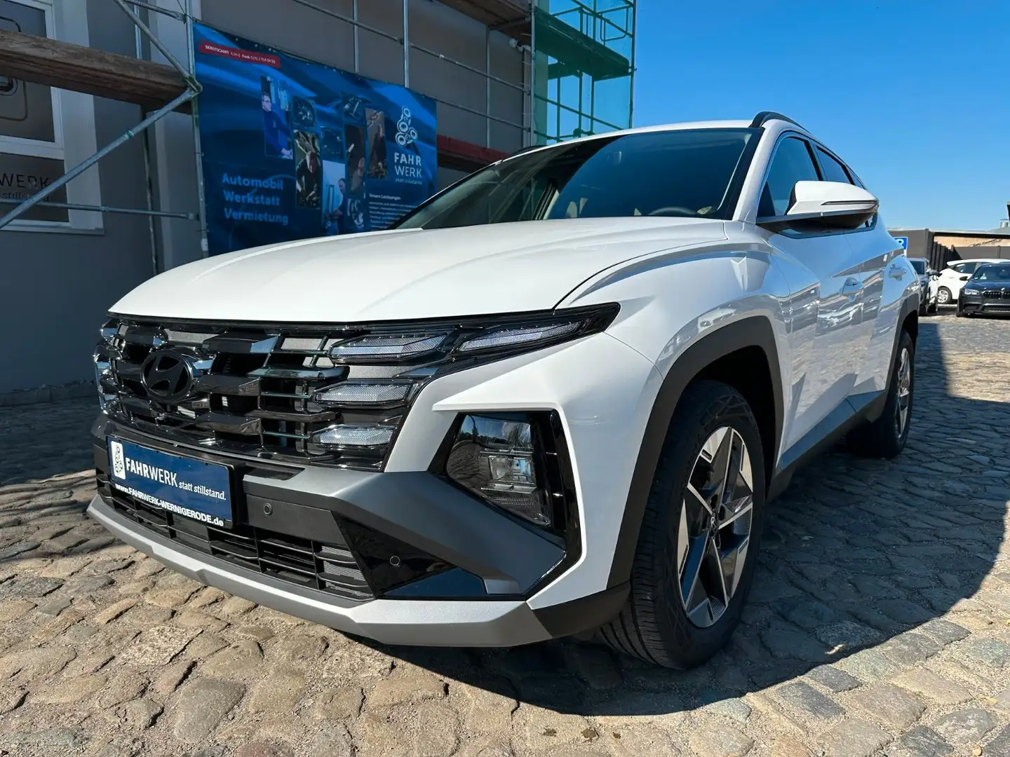 Hyundai TUCSON 1.6 T-GDi 48V-Hybrid 2WD DCT GO Weiß - 1