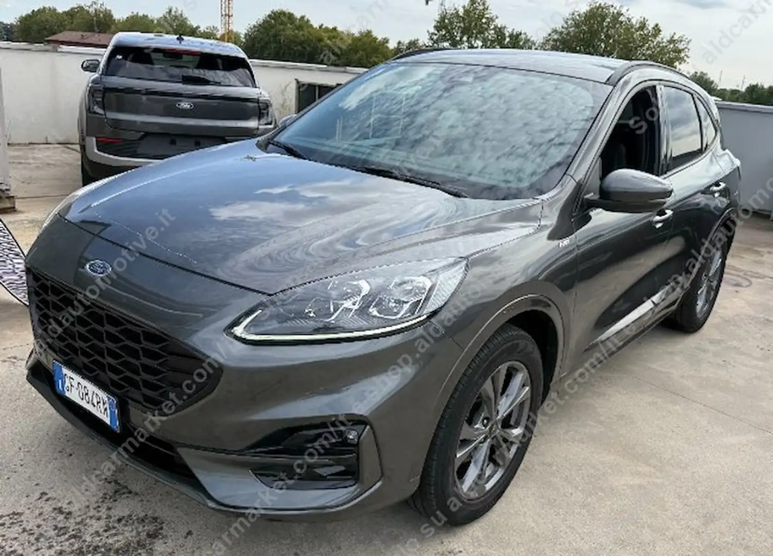 Ford Kuga 2.0 150Cv Aut AWD ST-Line X UNIPRO IVA DEDUCIBILE Grijs - 1