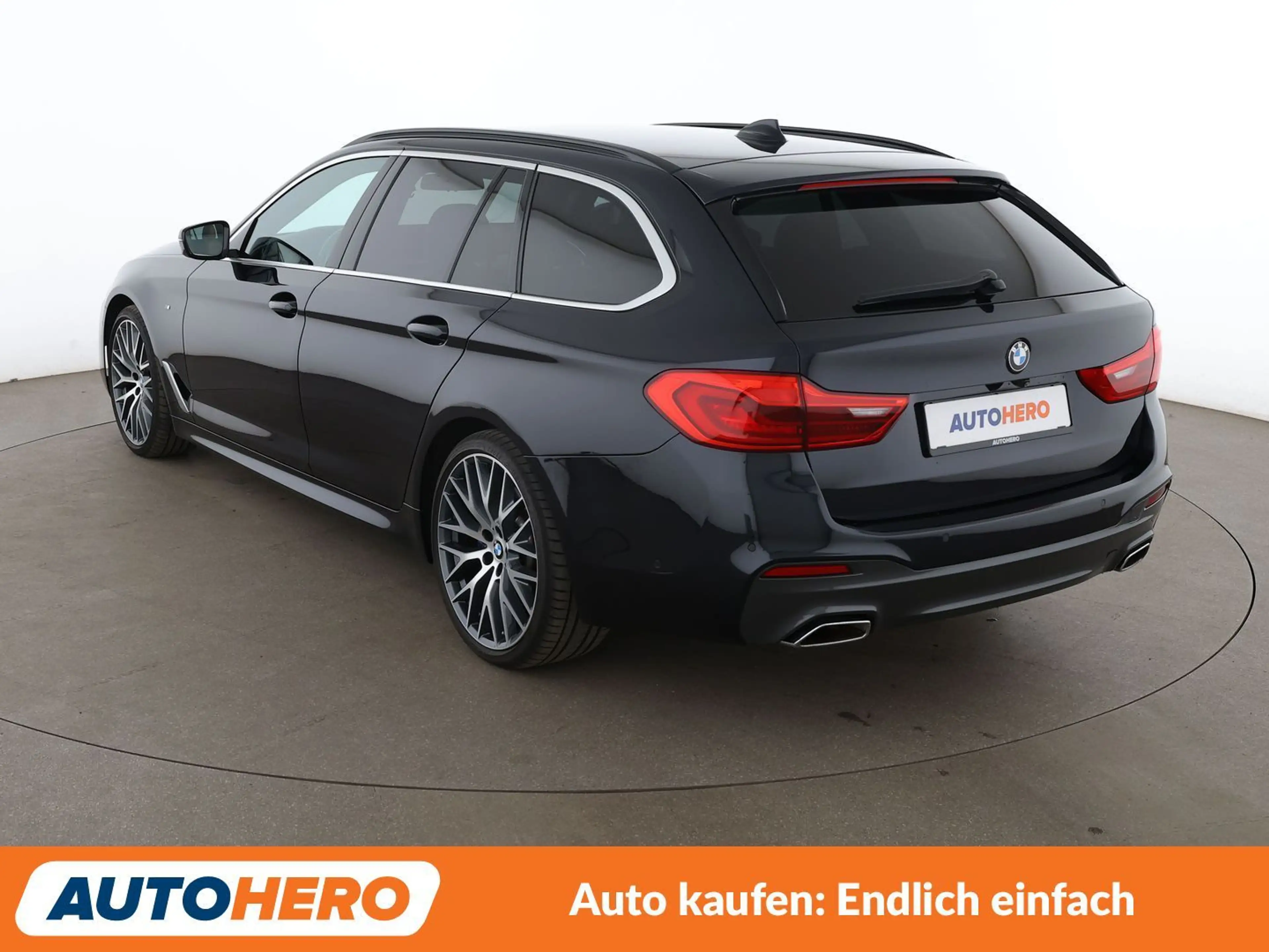 BMW 530 530d xDrive M Sport Aut.*NAVI*LED*ACC* — photo 4