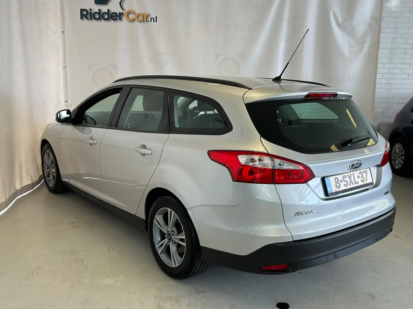 Ford Focus Wagon 1.0 EcoBoost Edition|2E EIG|NAP|CRUISE|AIRCO Gris - 2