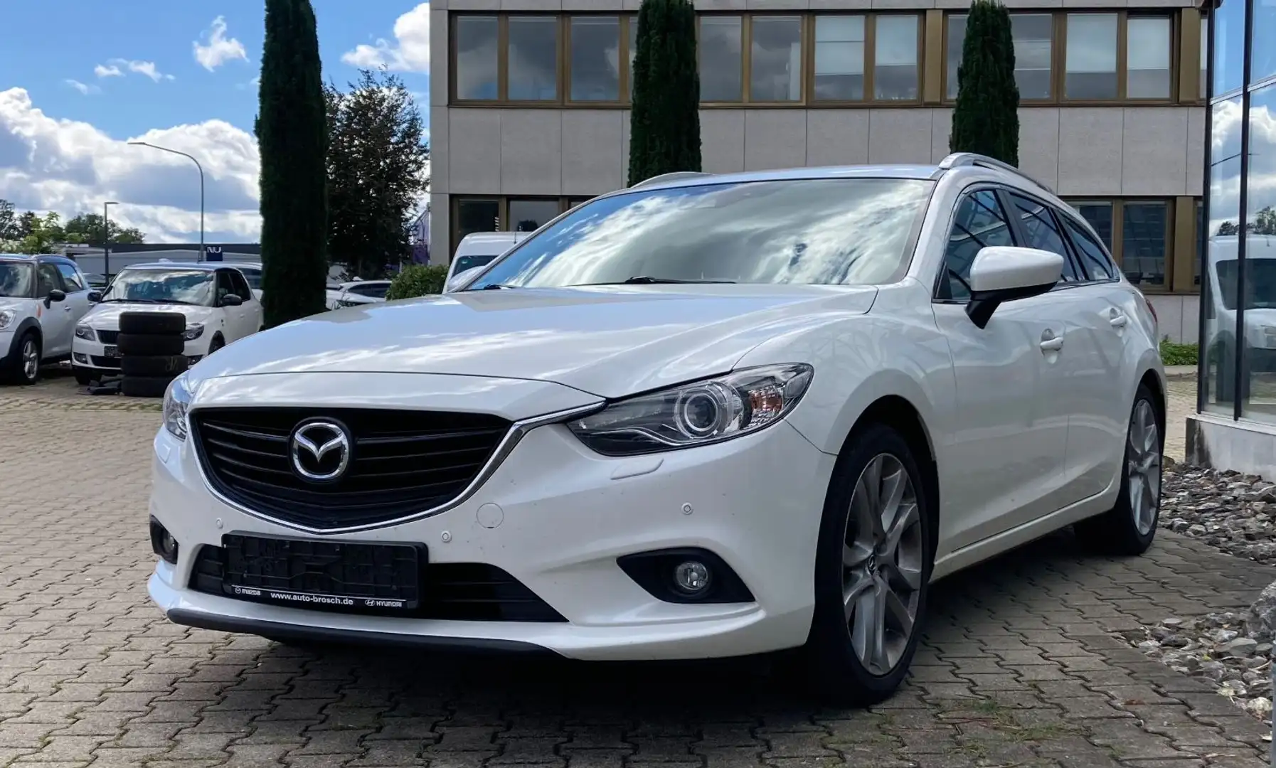 Mazda 6 Kombi Sports-Line 2.0 Skyactiv-G Navi Bose 19" Blanc - 2