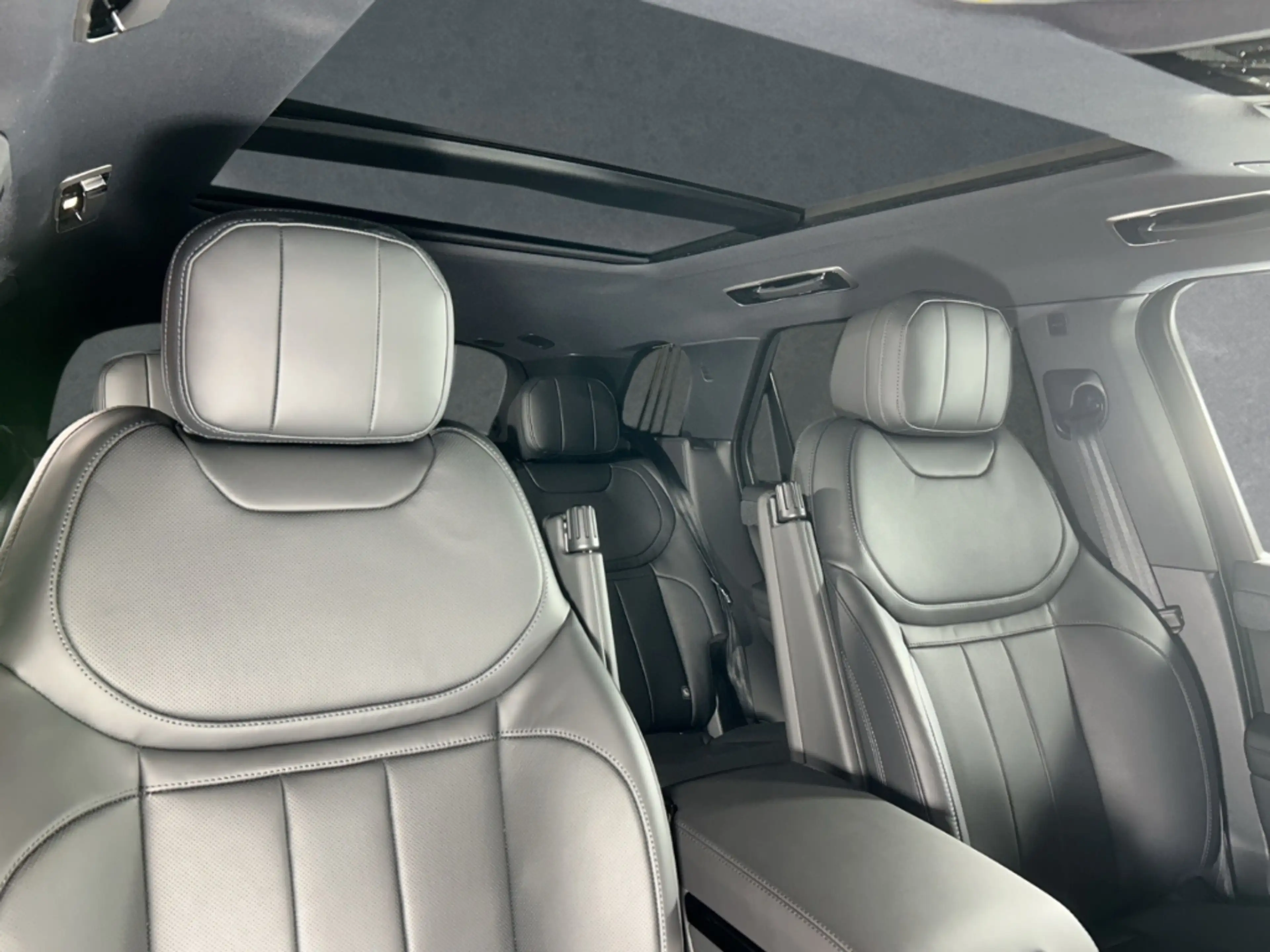 Land Rover Range Rover Sport (VHC) D300 Dynamic SE Winter-Paket AHK Pano Black- — photo 13