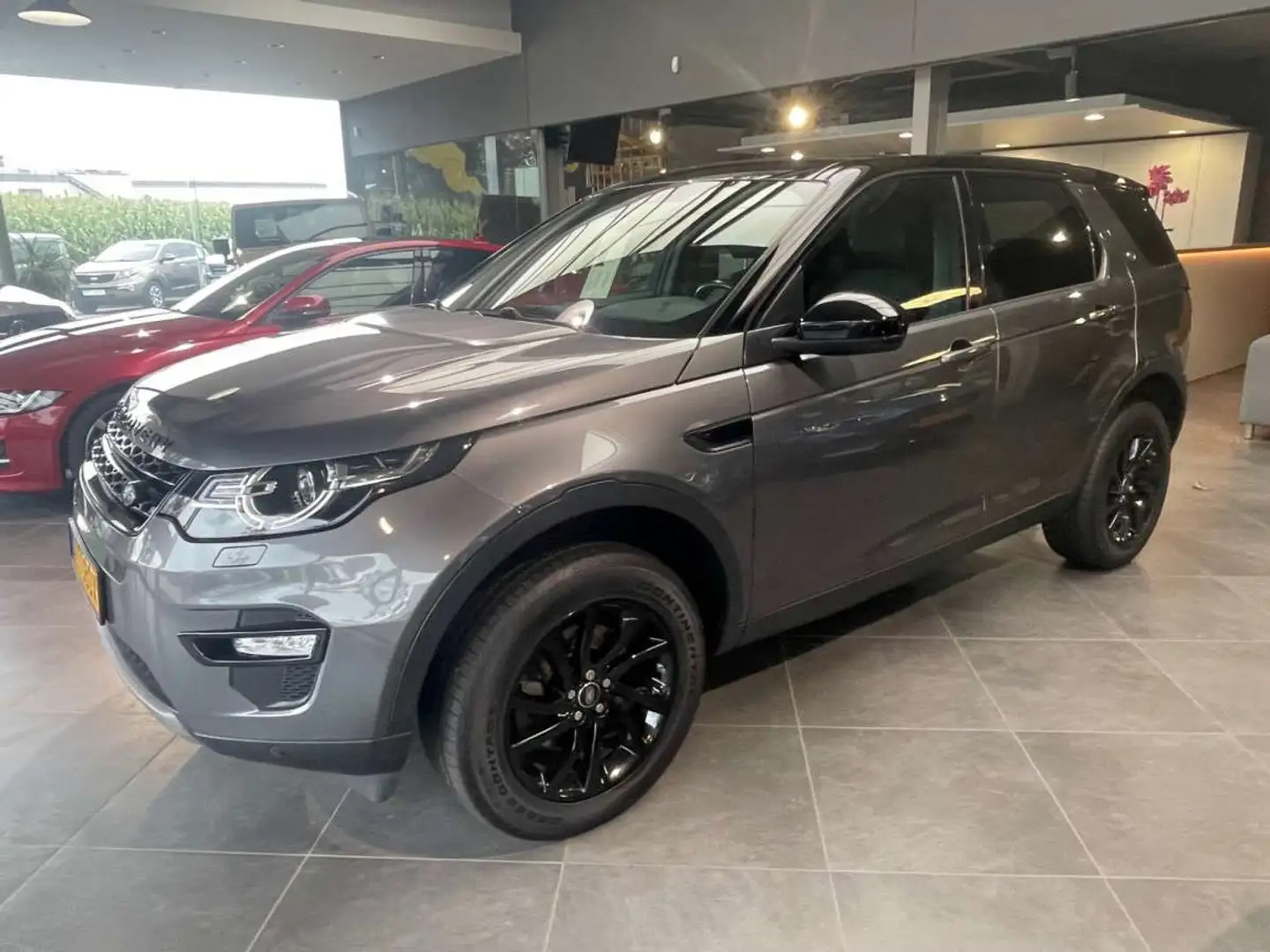 Land Rover Discovery Sport 2.0 Td4 4wd HSE Gris - 1