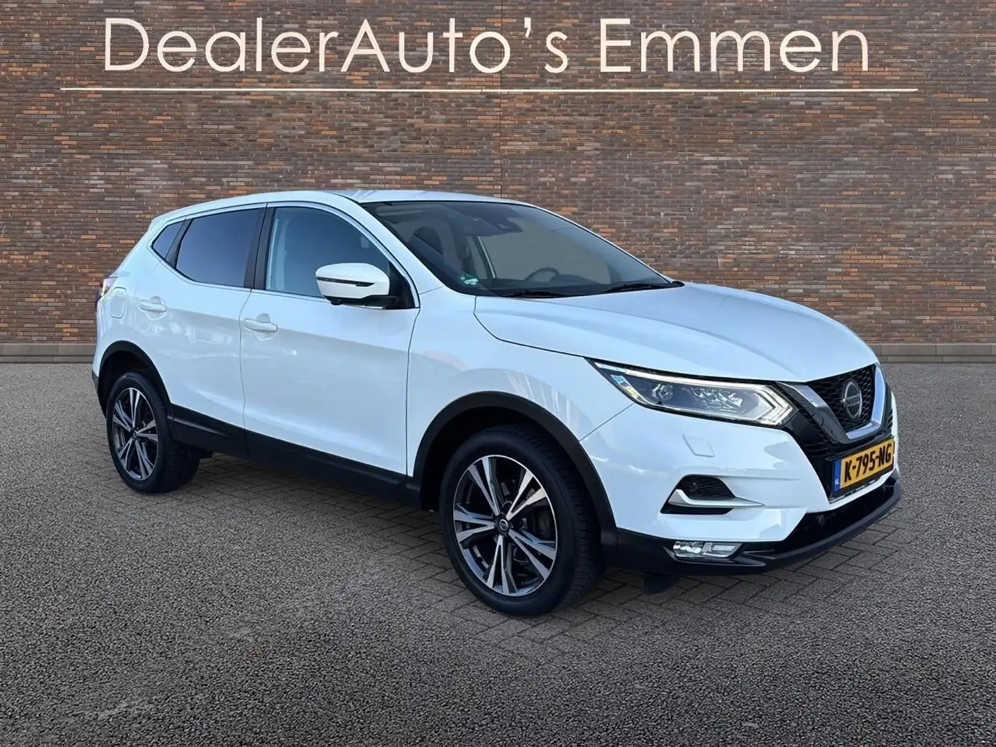 Nissan Qashqai 1.2 ECC LMV NAVIGATIE CRUISE Bianco - 1