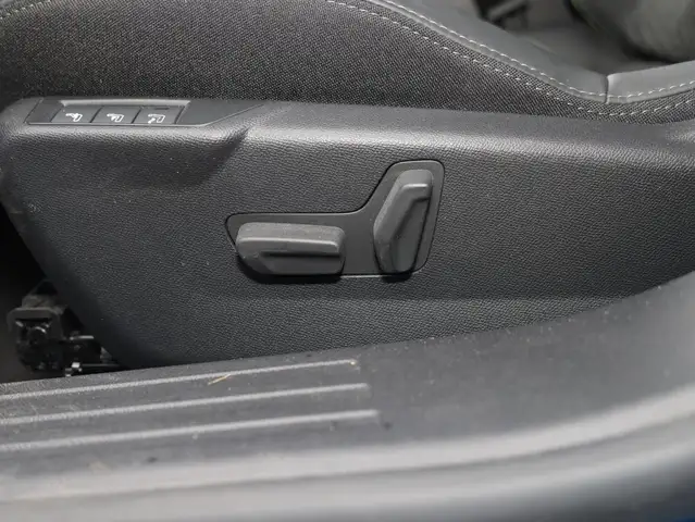 Peugeot 2008 view 8