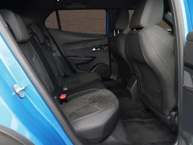 Peugeot 2008 view 11