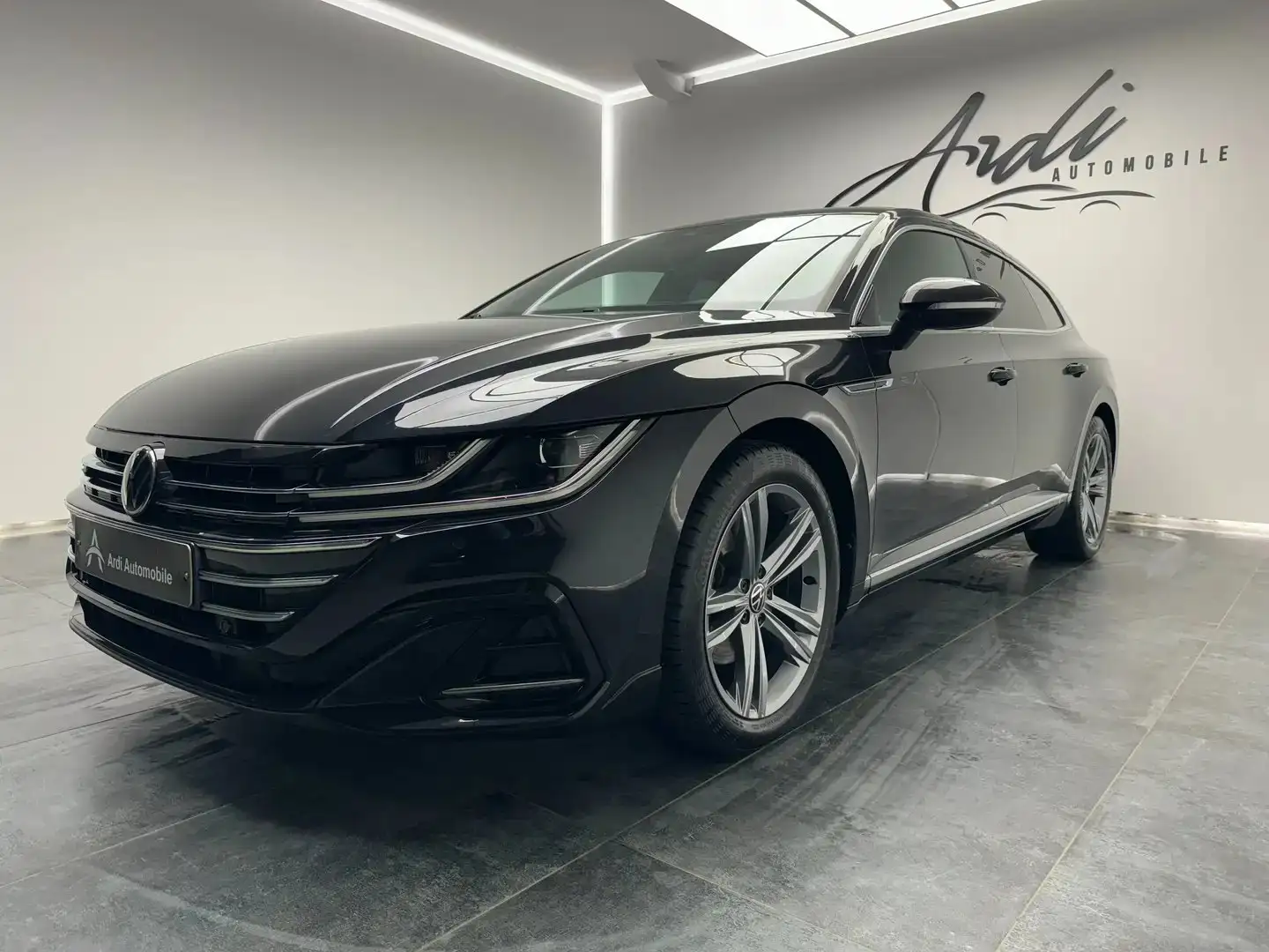 Volkswagen Arteon 2.0 TDi R-Line *GARANTIE 12 MOIS*1er PROPRIETAIRE* Noir - 1
