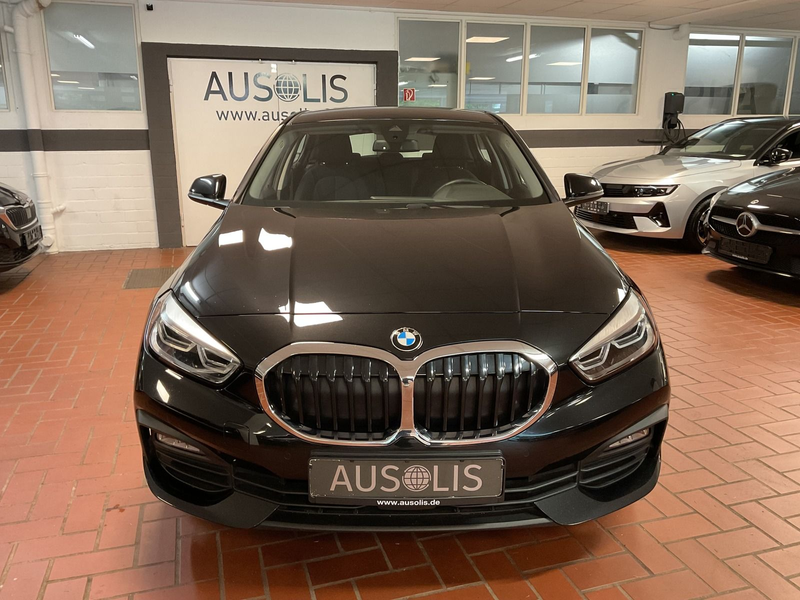 BMW 120 d Advantage Live Cockpit,Navi,LED, — photo 2