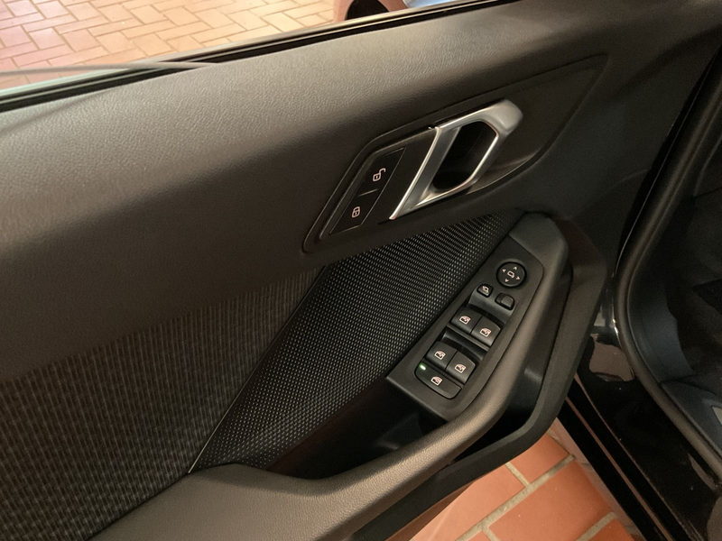 BMW 120 d Advantage Live Cockpit,Navi,LED, — photo 15