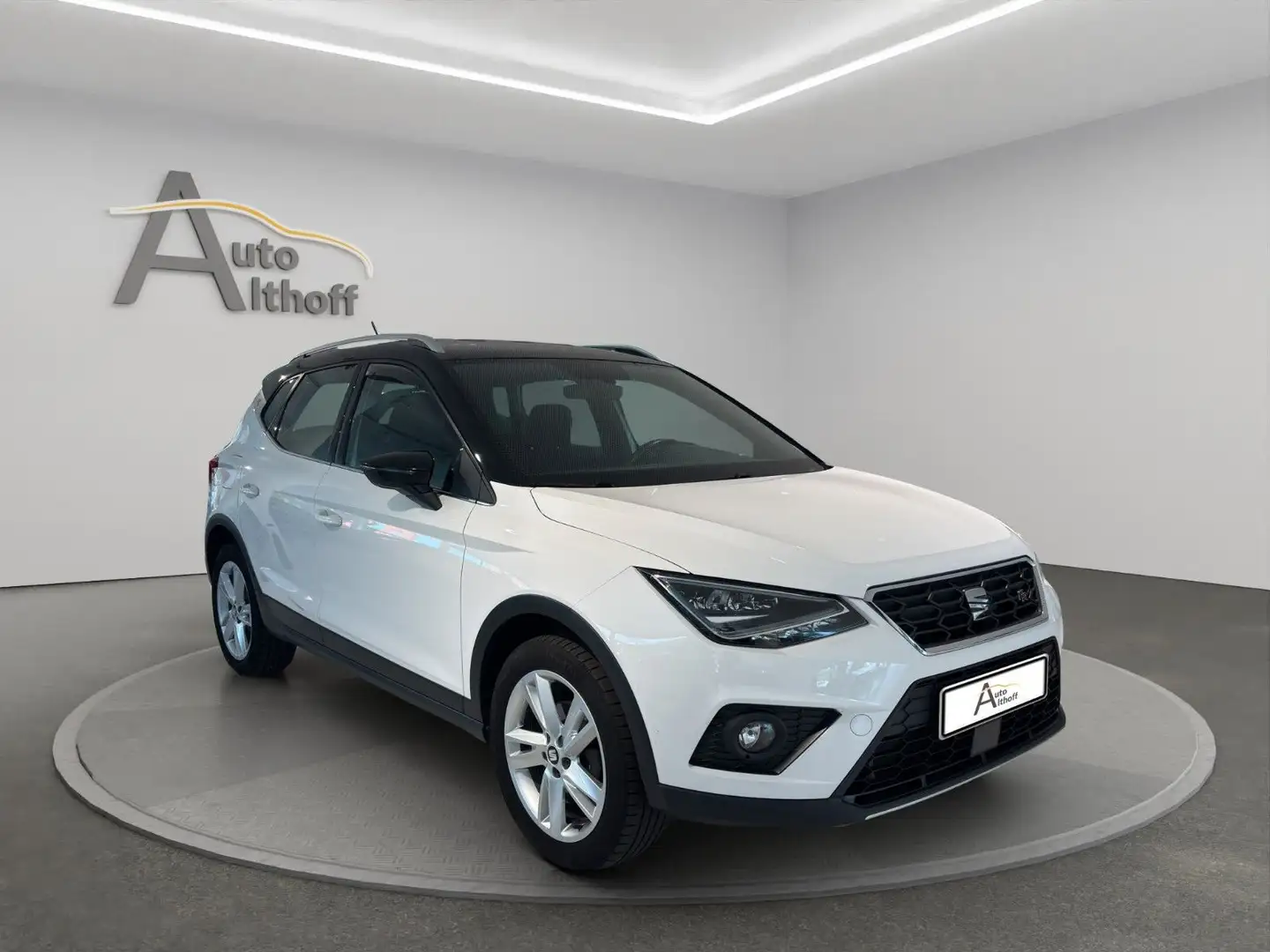 SEAT Arona 1.0TSI FR LED SHZ CARPLAY NAV TEMP PARK Weiß - 1