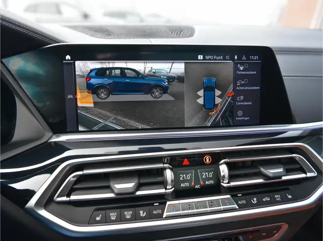 BMW X5 M view 13