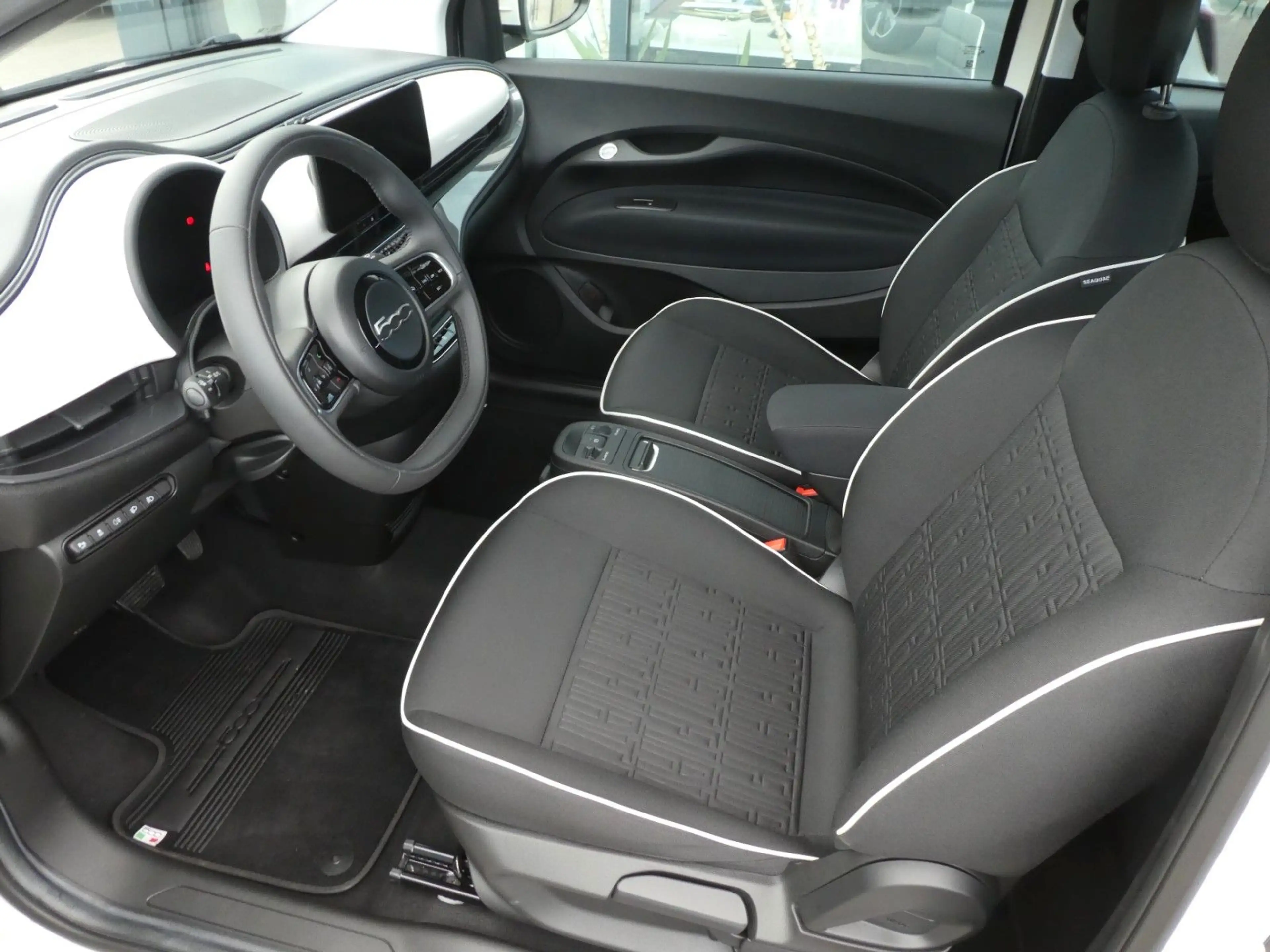 Fiat 500e 500 e Basis Klima, SHZ, PDC, Kamera, LMF — photo 9