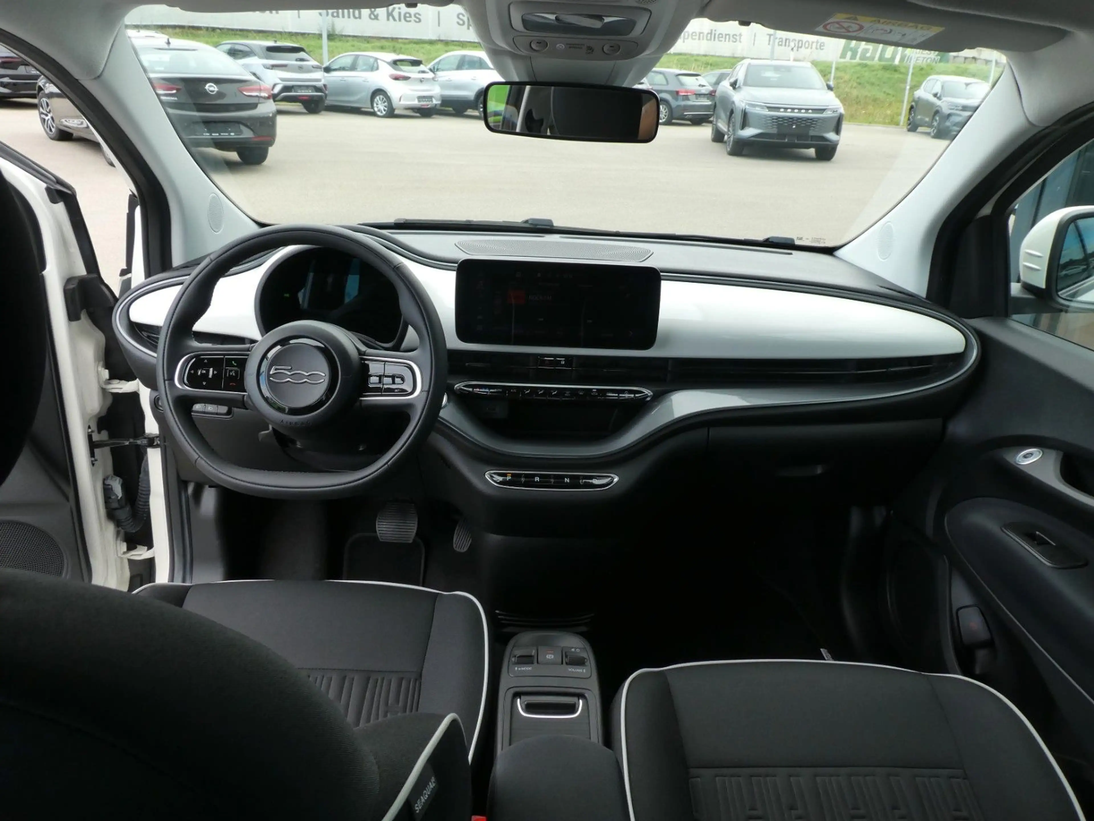 Fiat 500e 500 e Basis Klima, SHZ, PDC, Kamera, LMF — photo 11