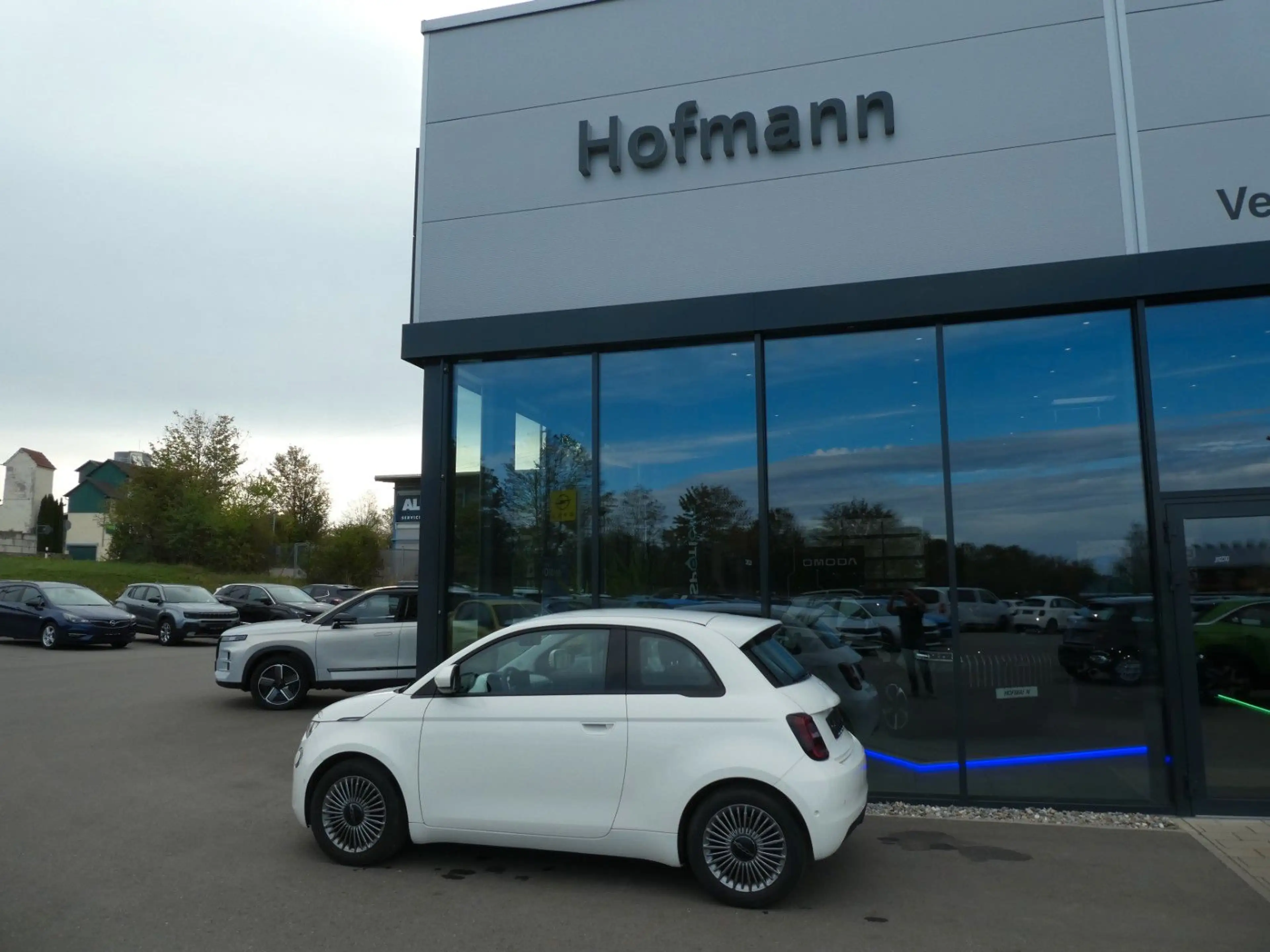 Fiat 500e 500 e Basis Klima, SHZ, PDC, Kamera, LMF — photo 3