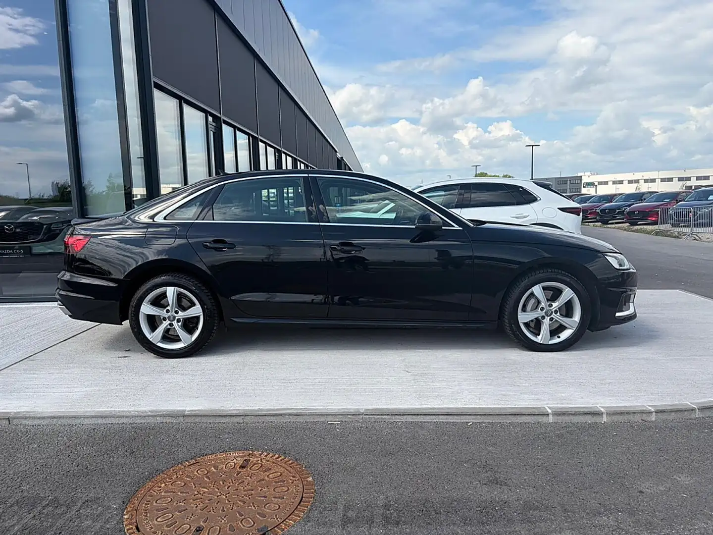 Audi A4 40 TDI quattro Sport S-tronic / ACC / NAVI / KLIMA Schwarz - 2
