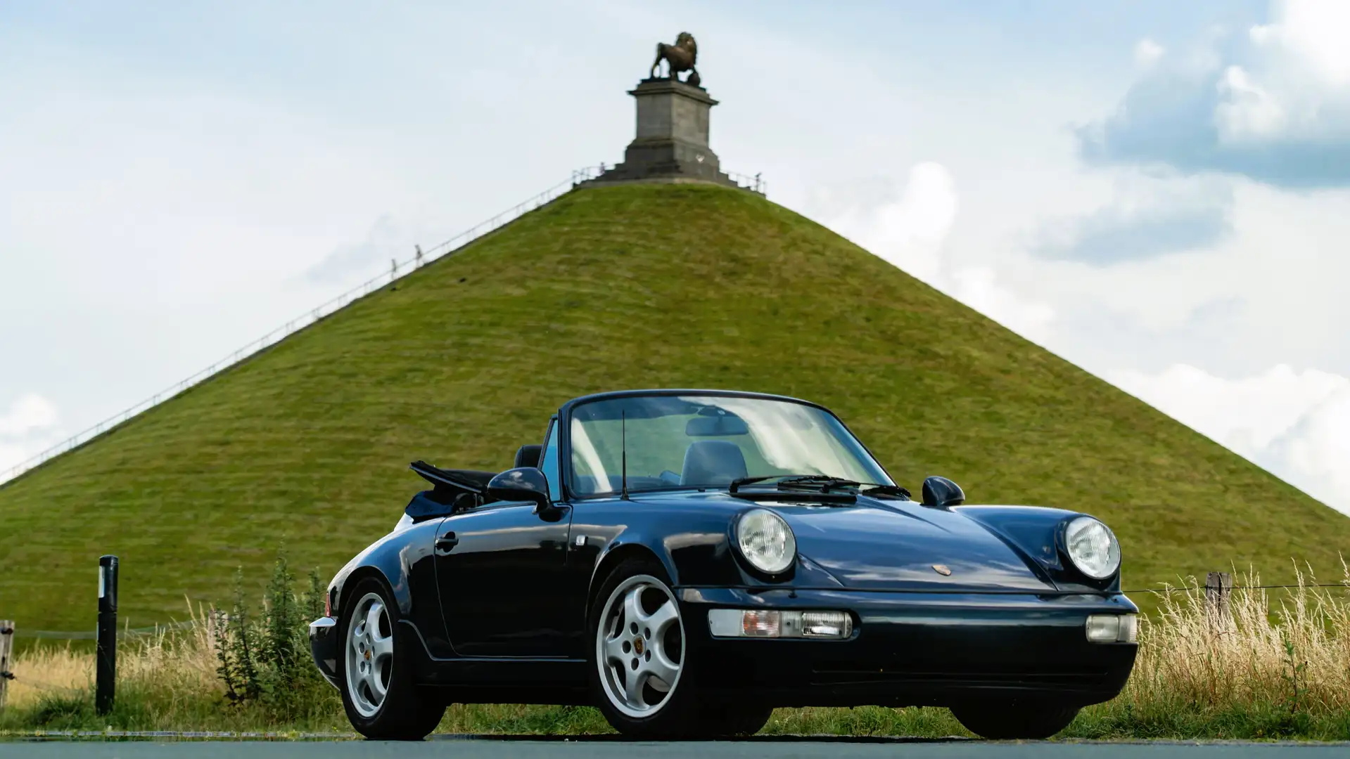 Porsche 911 964 C4 Cabrio Moteur reconditionné New paint Bleu - 1