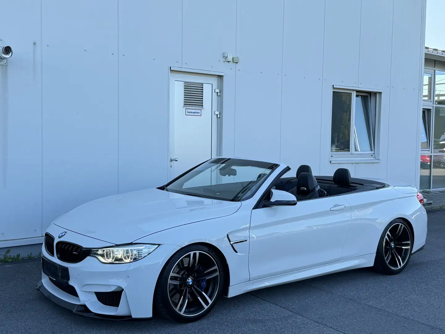 BMW M4 Cabrio M-DKG Aut. (F83) - 1