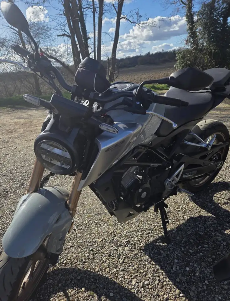 Honda CB 125