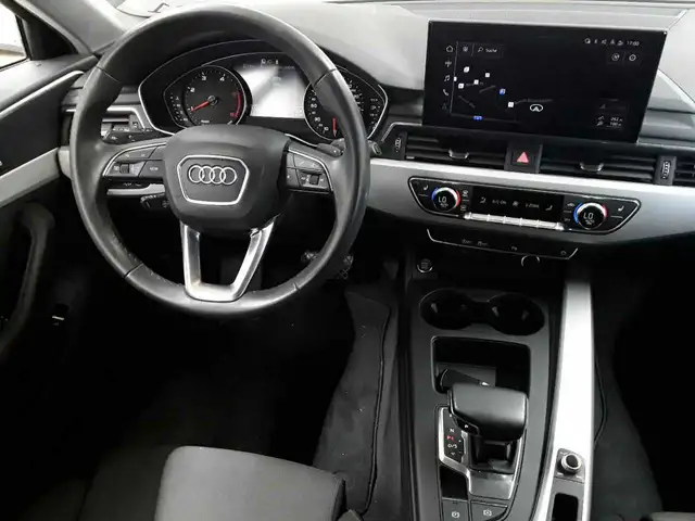 Audi A4 view 10