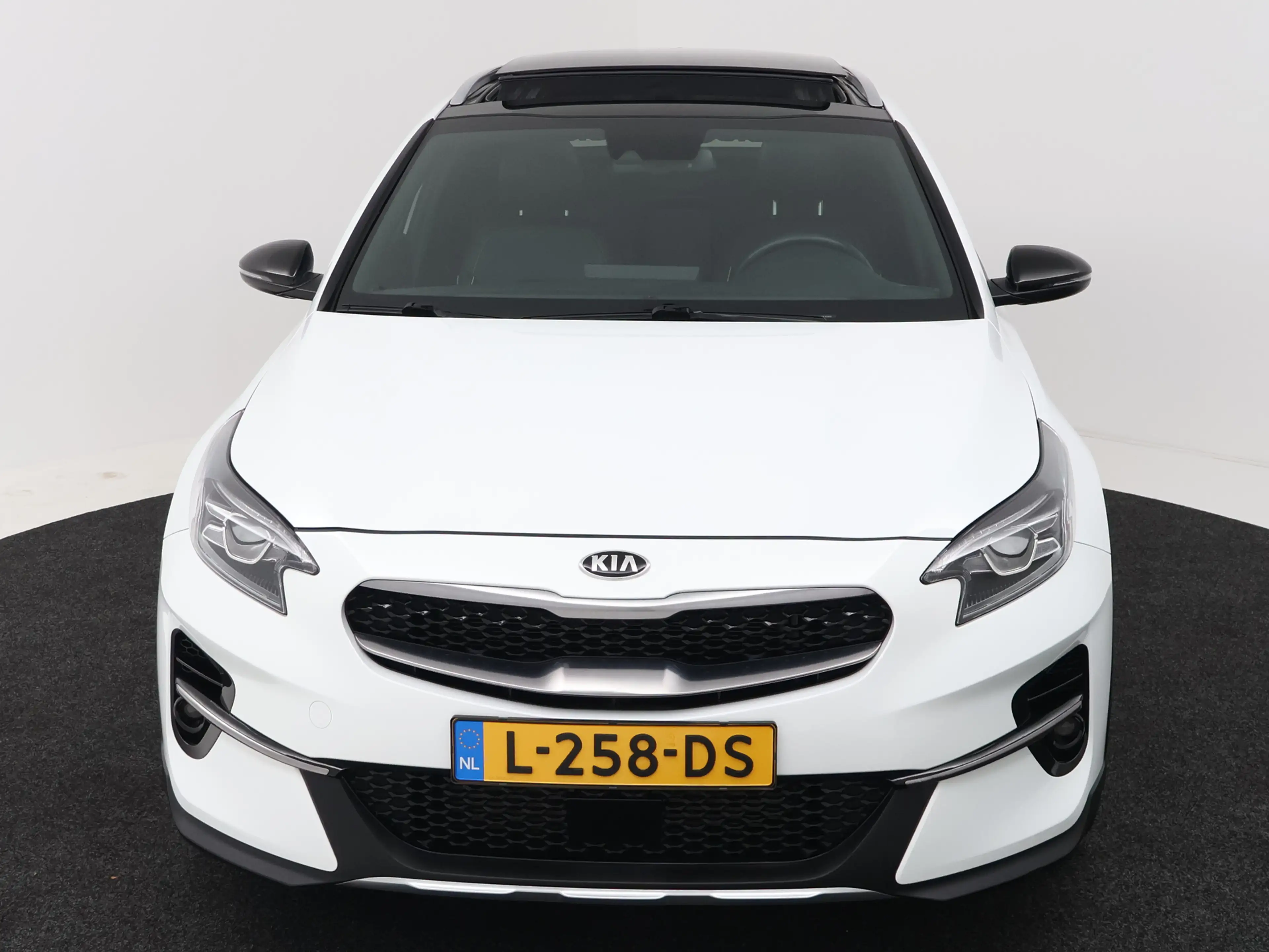 Kia XCeed 1.5 T-GDI MHEV DynamicPlusLine Style Pack Elektris — photo 5