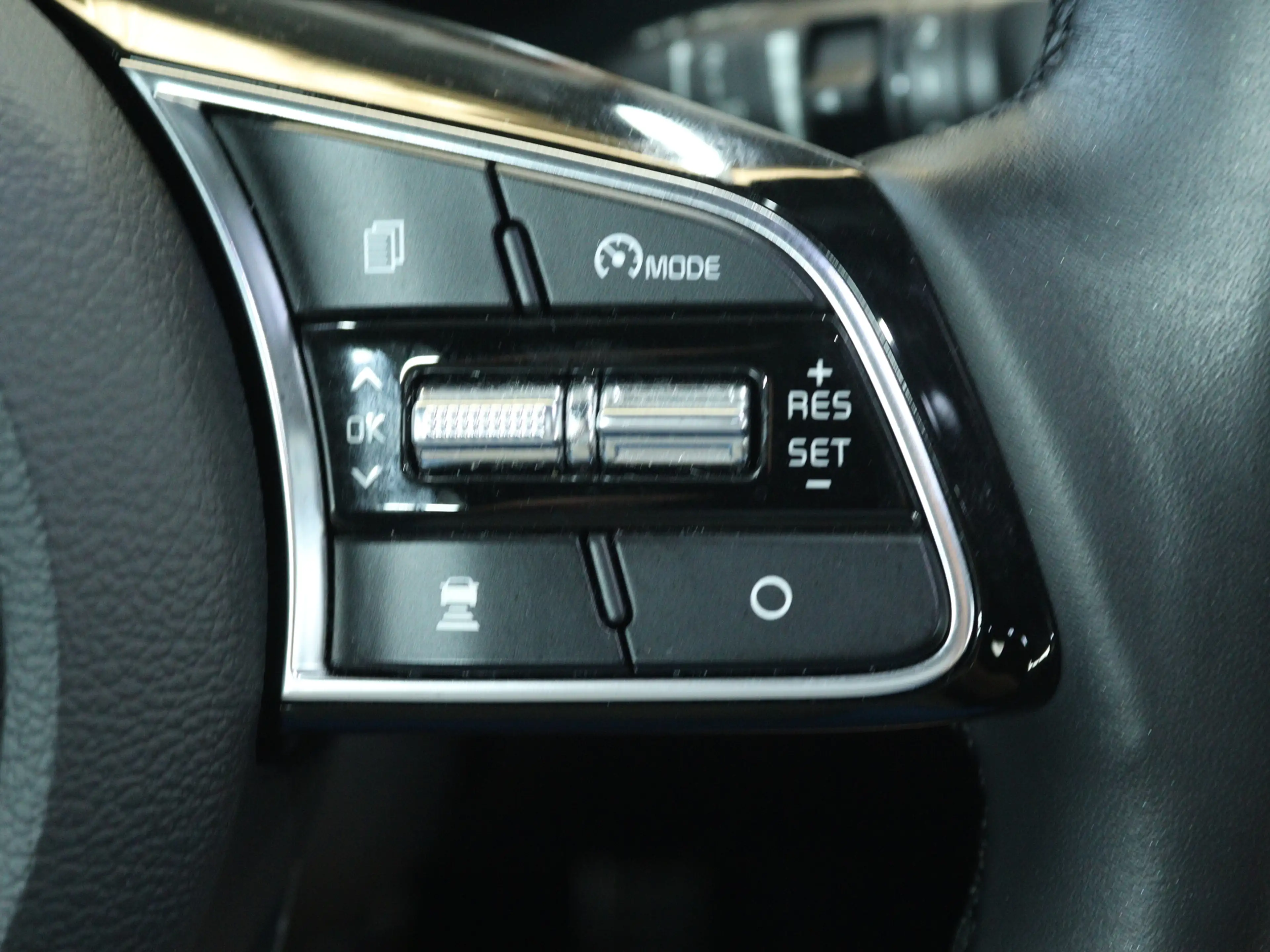 Kia XCeed 1.5 T-GDI MHEV DynamicPlusLine Style Pack Elektris — photo 11