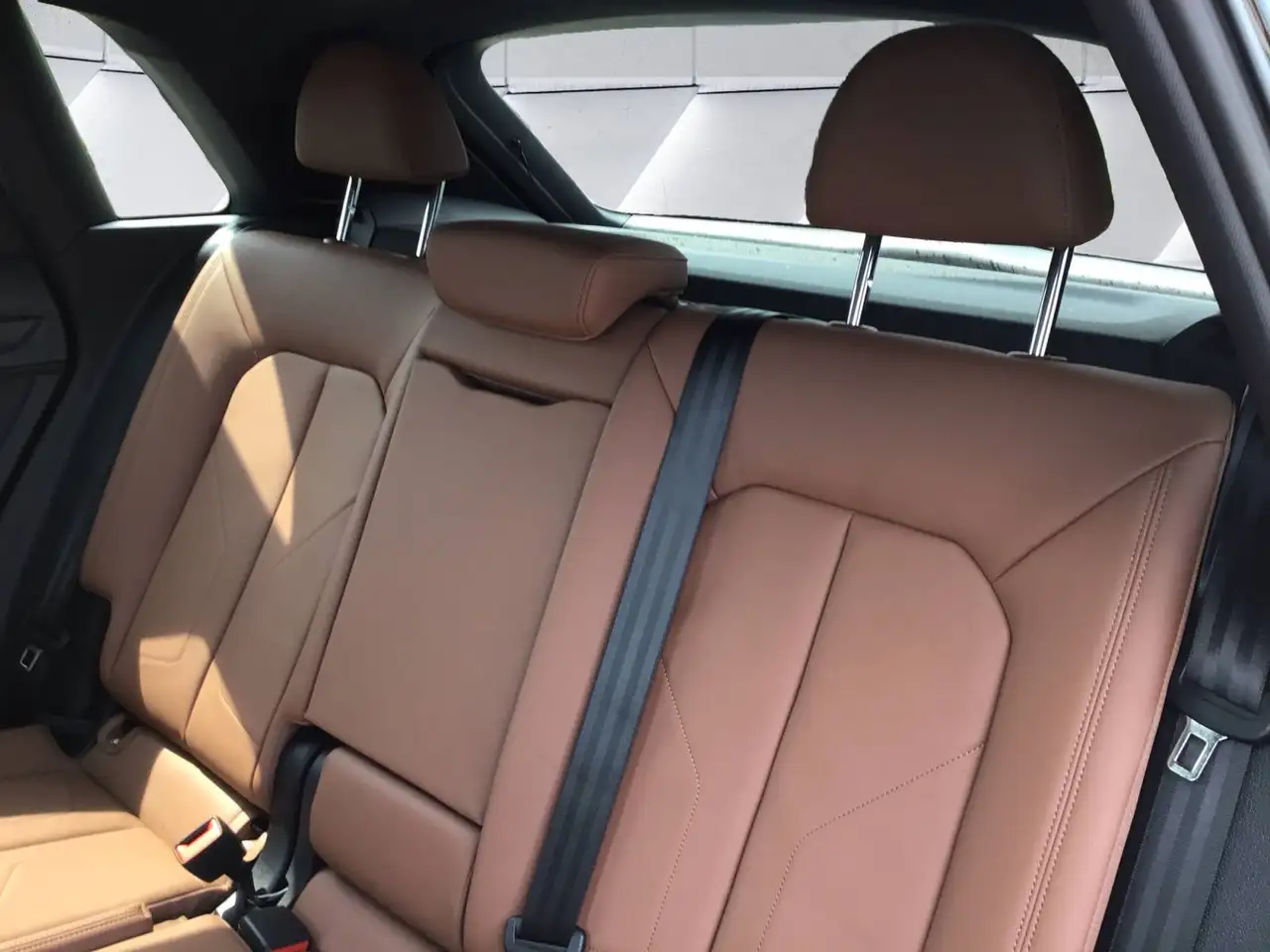 Audi Q3 снимка Audi Q3
