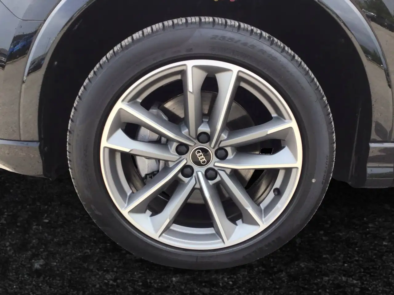 Audi Q3 снимка Audi Q3