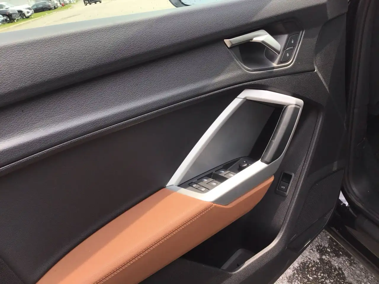 Audi Q3 снимка Audi Q3
