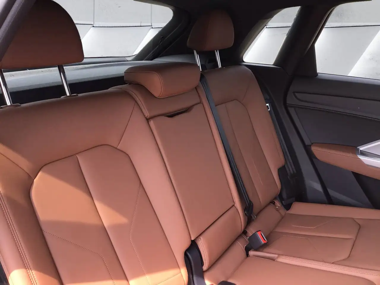 Audi Q3 снимка Audi Q3