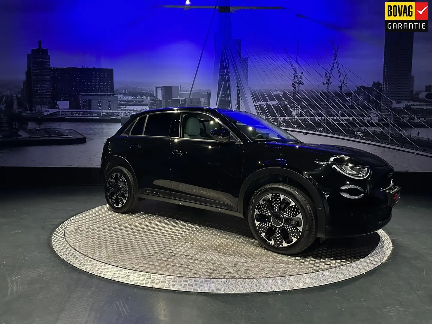 Fiat 600 1.2 Hybrid La Prima Zwart - 1