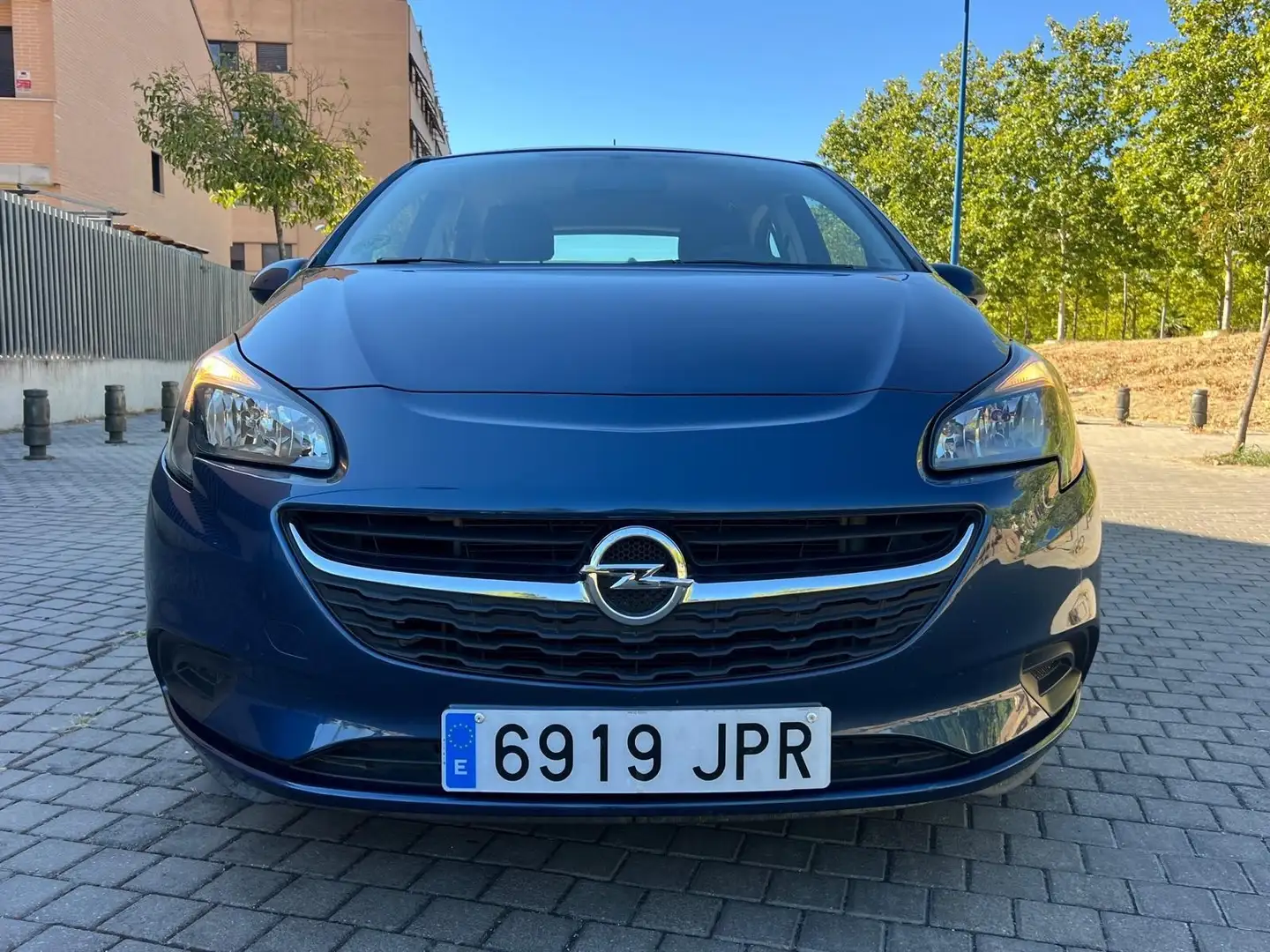 Opel Corsa 1.4 Expression 75 - 1
