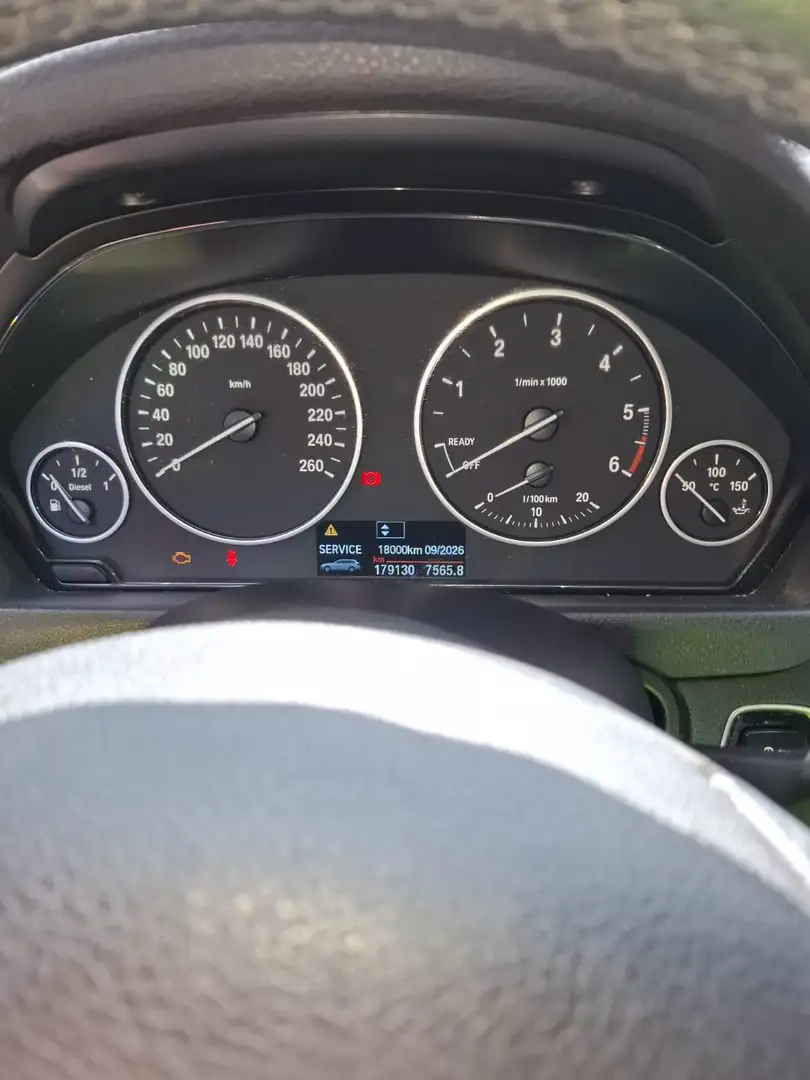 BMW 318 318d Touring - 2