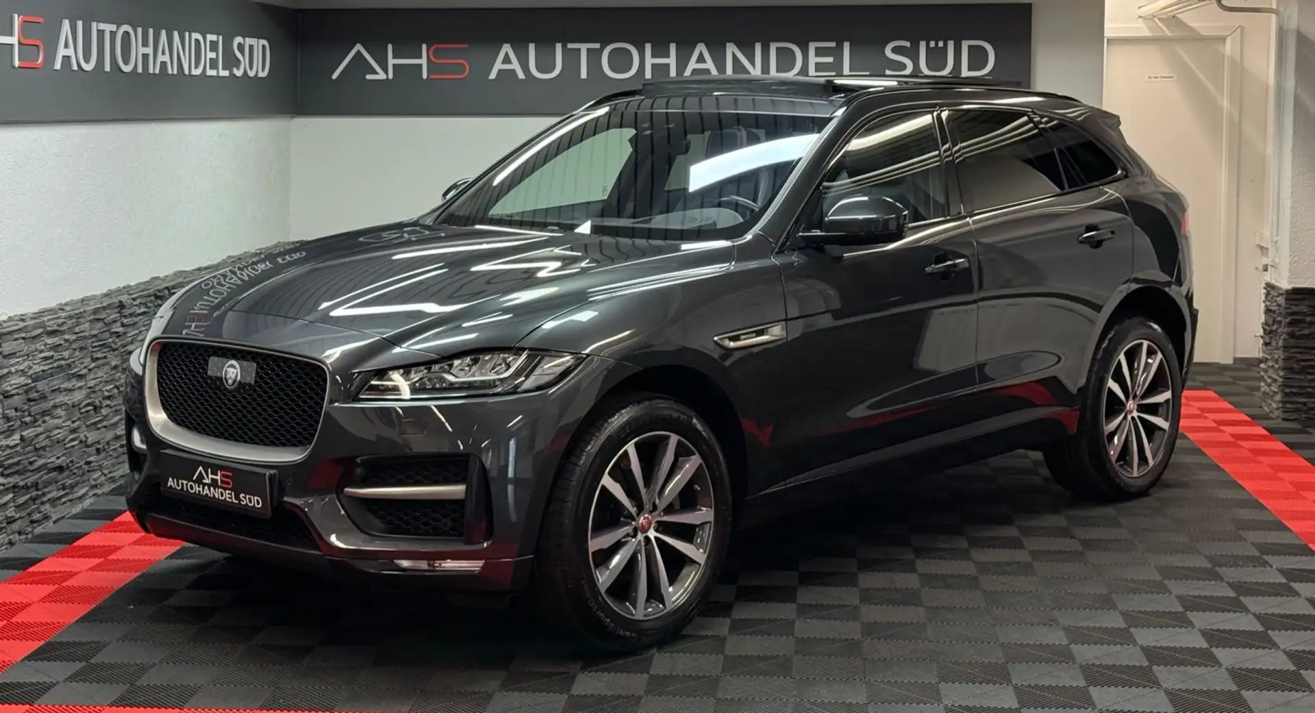 Jaguar F-Pace F-PACE R-Sport AWD*PANO*HUD*LED*KAMERA* Grau - 1