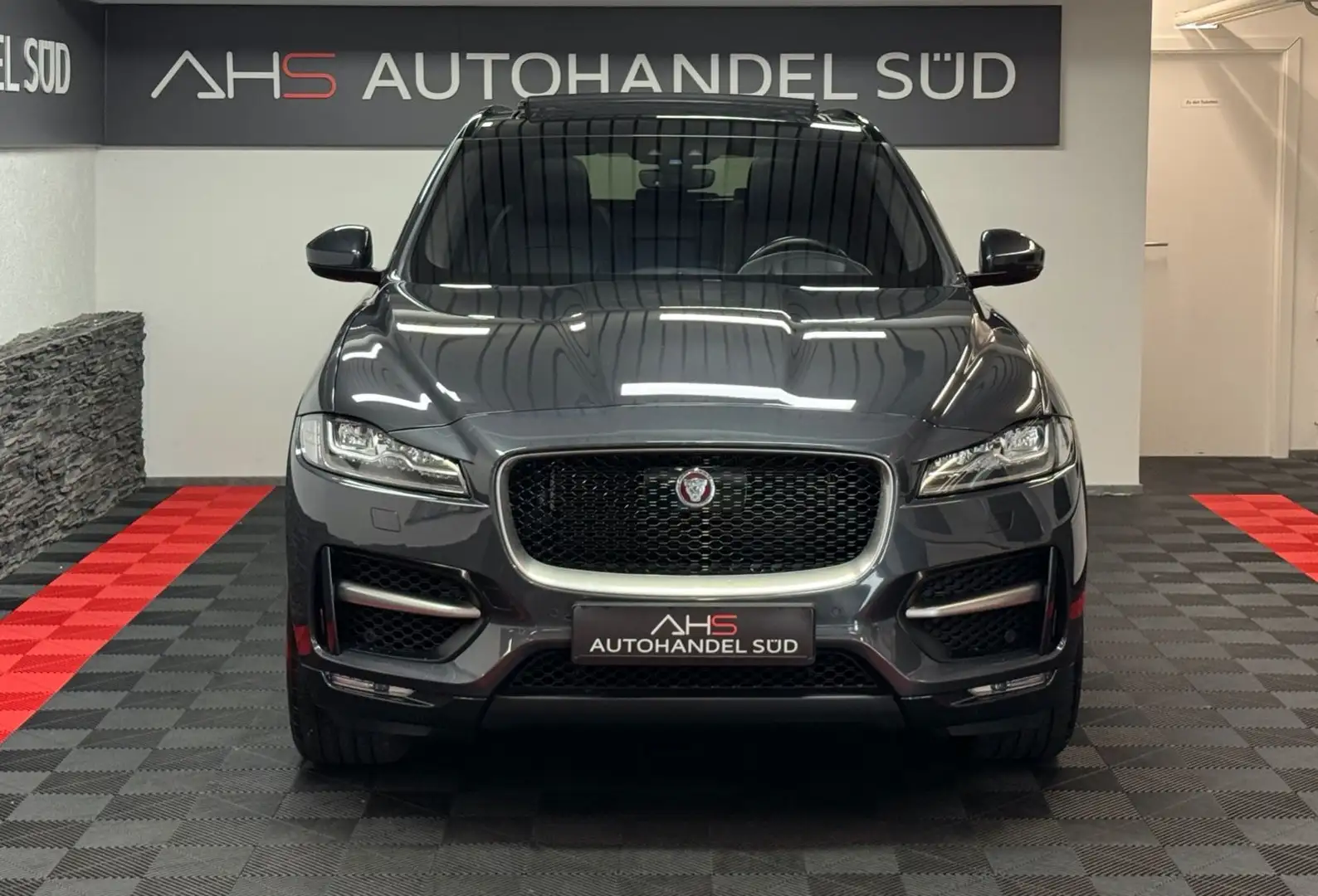 Jaguar F-Pace F-PACE R-Sport AWD*PANO*HUD*LED*KAMERA* Grau - 2