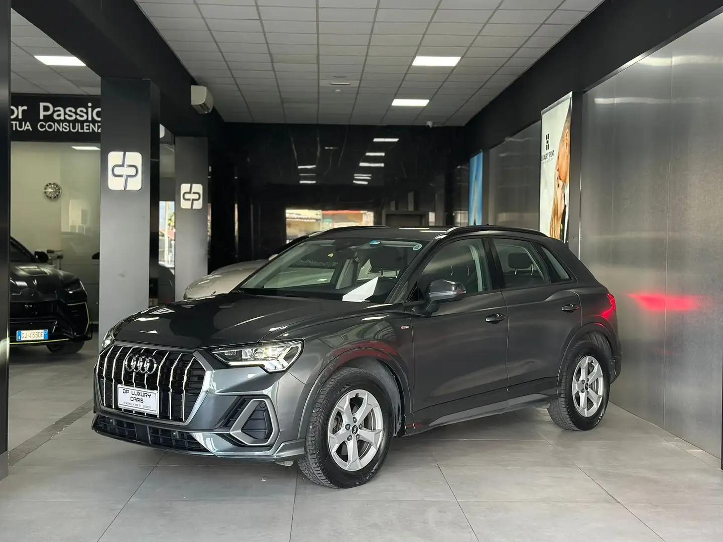 Audi Q3 Q3 35 2.0 tdi Business quattro s-tronic Gris - 1