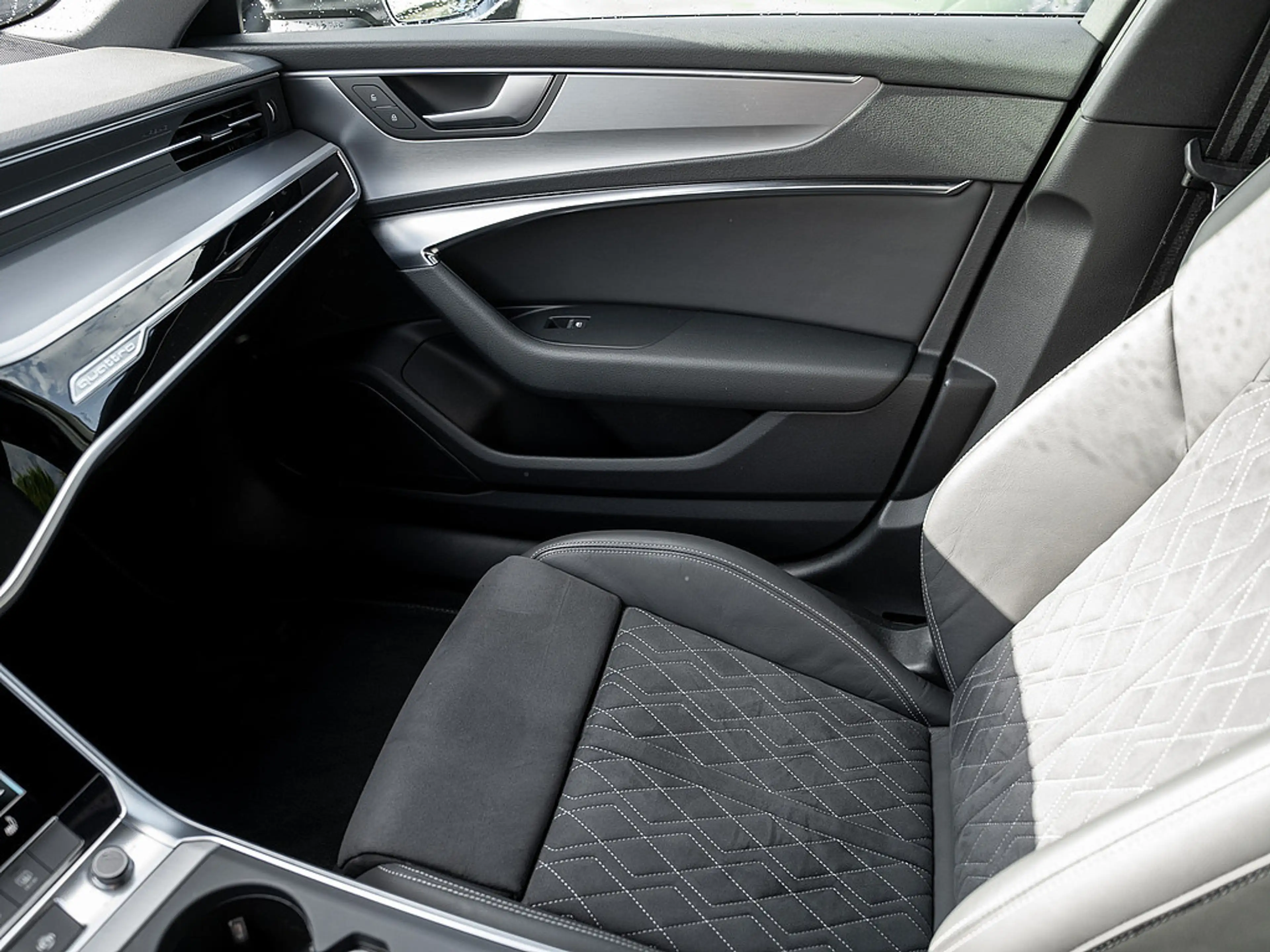 Audi S6 Avant 3.0 TDI quattro AHK MATRIX PANO ACC — photo 11