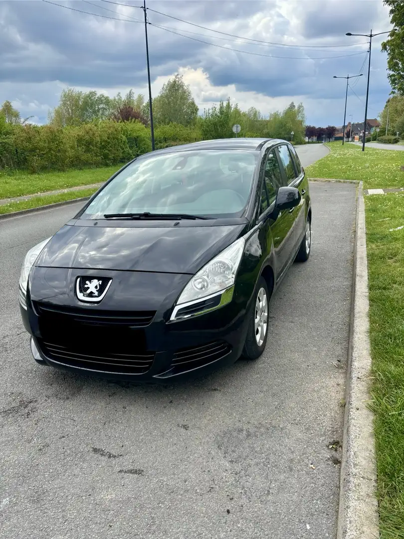 Peugeot 5008 1.6 HDi 112ch FAP BVM6 Série Spéciale Family 7pl - 1