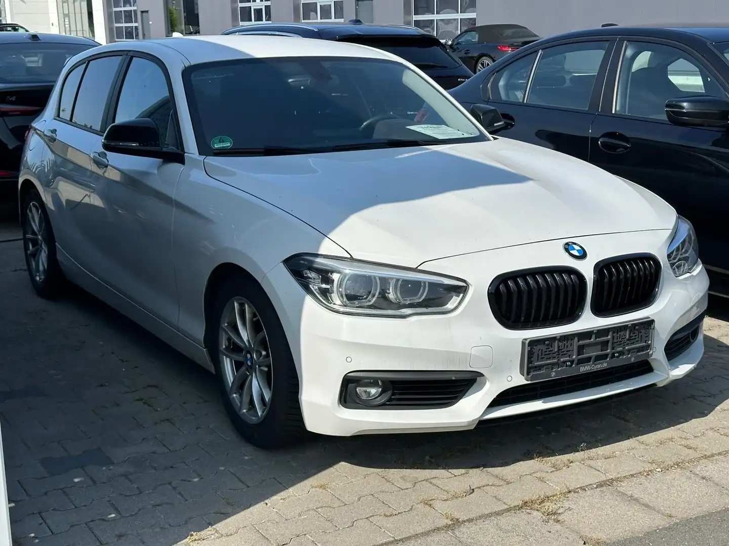 BMW 118 Baureihe 1 Lim. 5-trg. 118dAdvantageLED Navi Blanc - 2