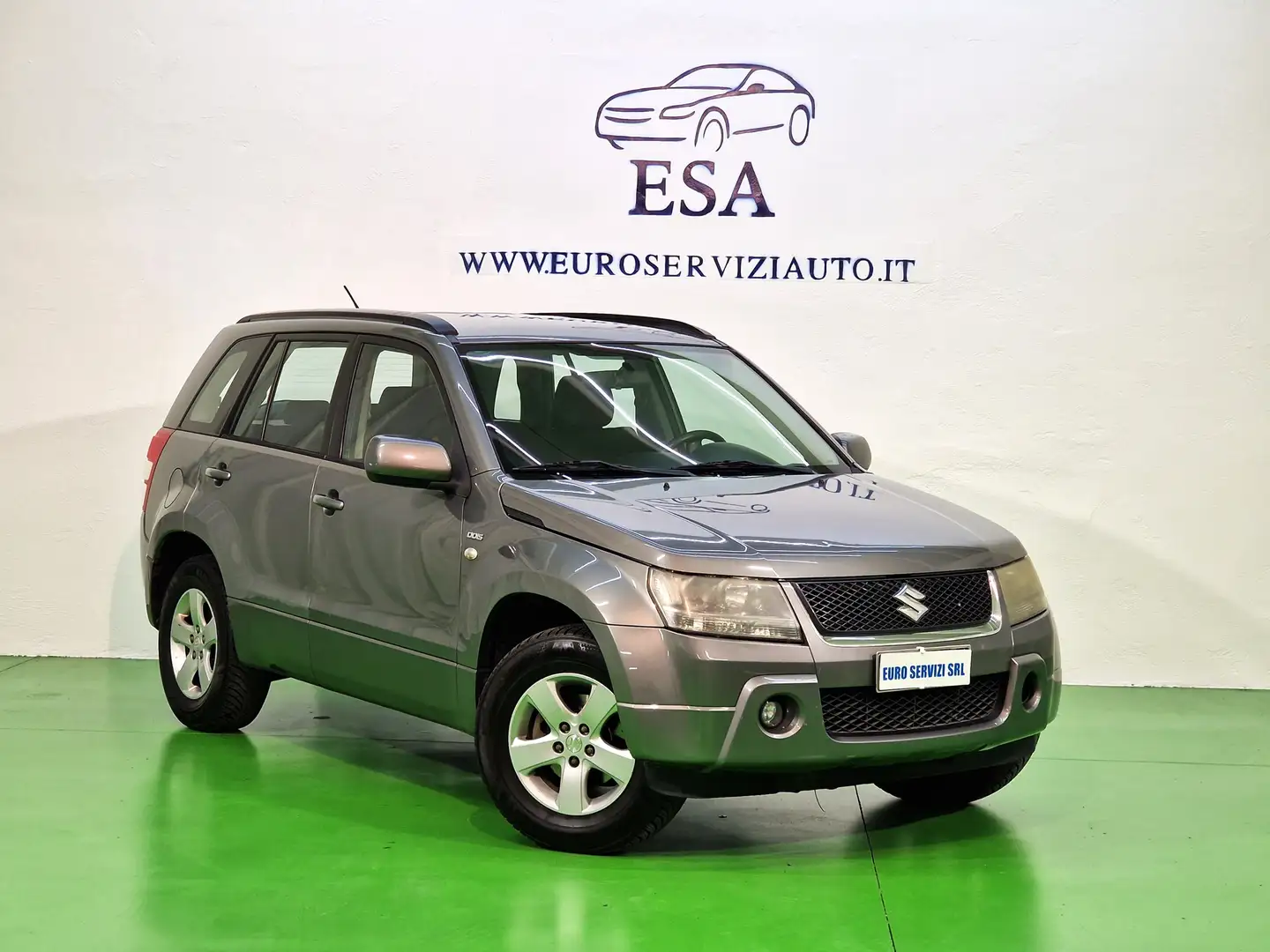 Suzuki Grand Vitara Grand Vitara II 5p 1.9 ddis Grijs - 1