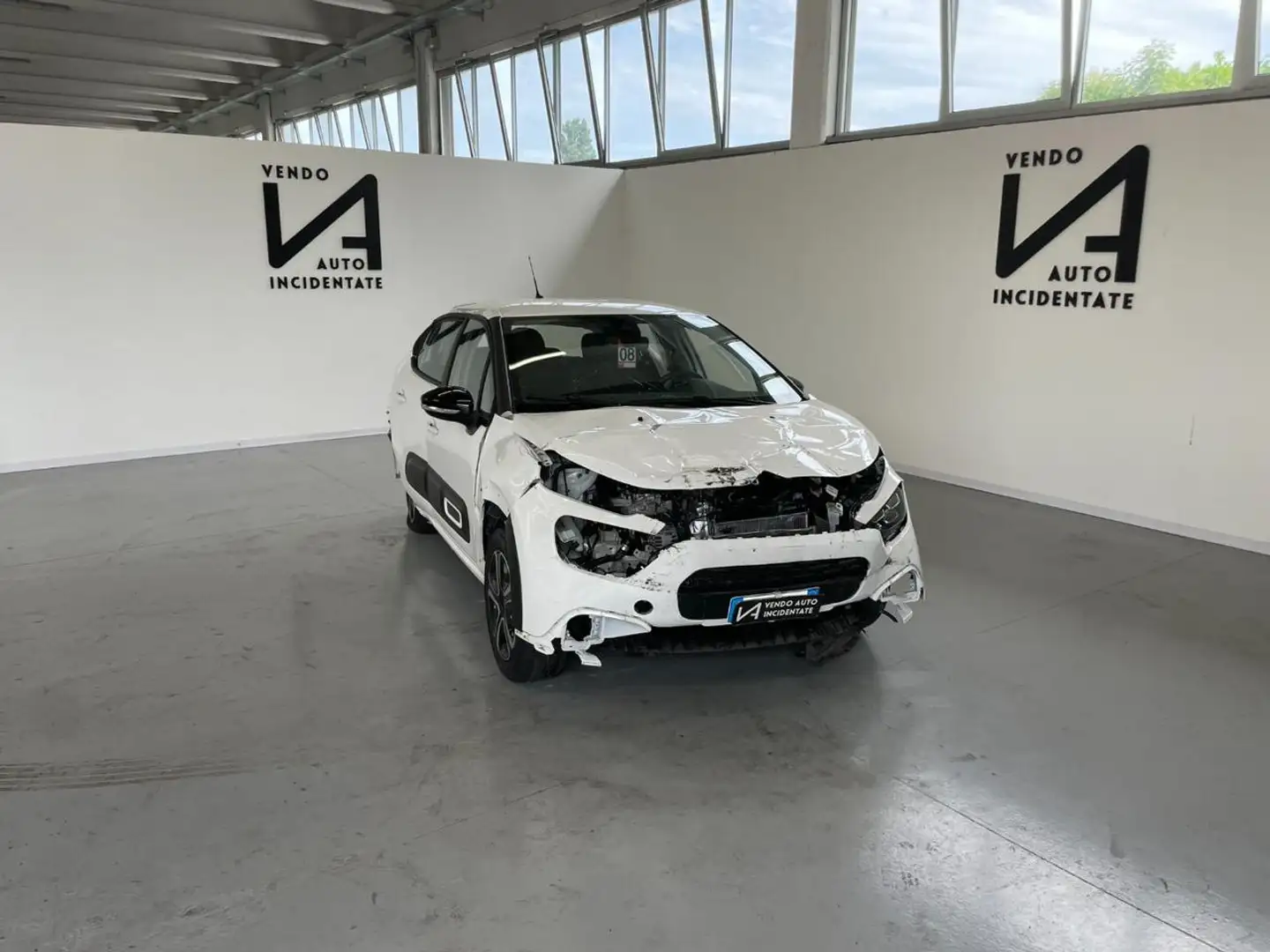 Citroen C3 1.2 PURETECH 83CV S&S PLUS CAMBIO MANUALE Blanc - 1