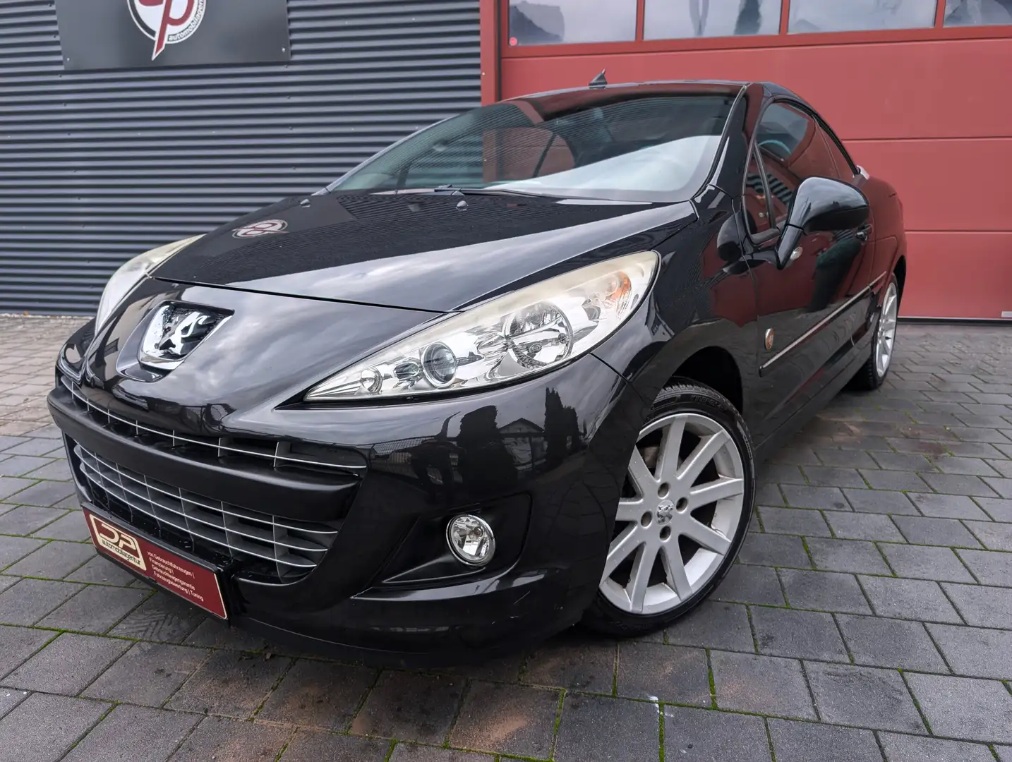 Peugeot 207 207 CC 1.6 "Roland Garros" *1.HAND/LEDER/PDC* Schwarz - 2