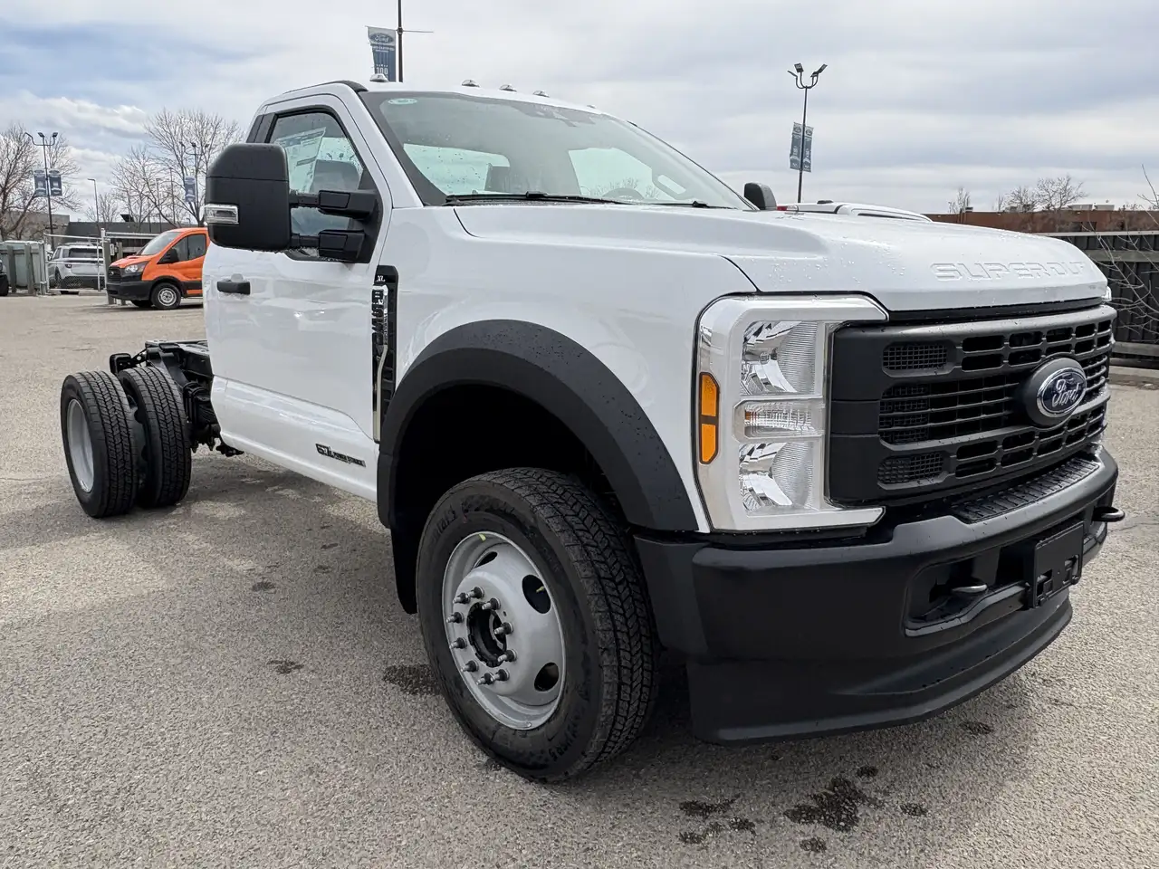 Ford F-550 Super Duty снимка Ford F-550 Super Duty