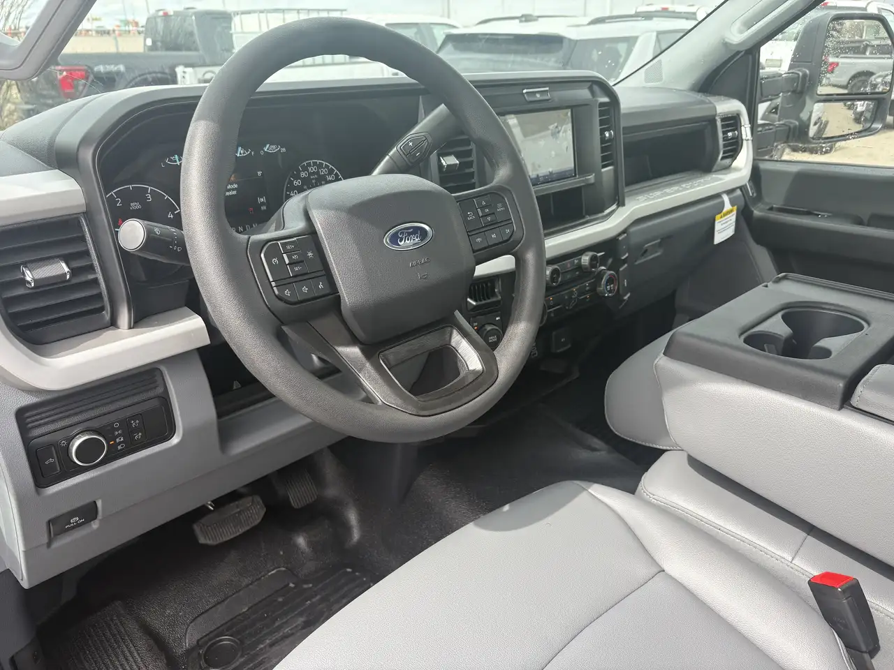 Ford F-550 Super Duty снимка Ford F-550 Super Duty