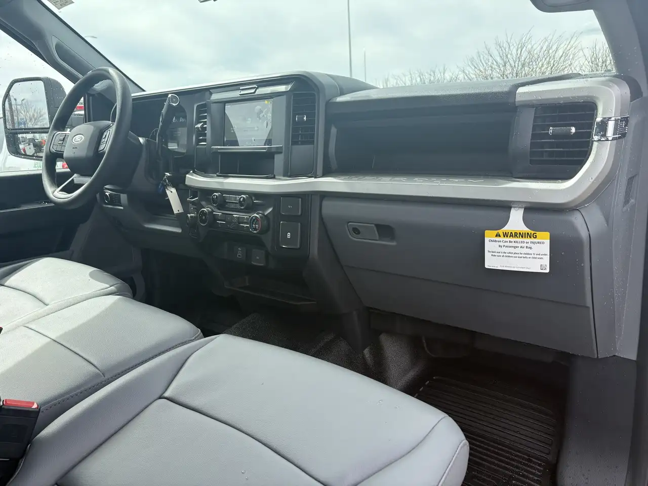 Ford F-550 Super Duty снимка Ford F-550 Super Duty