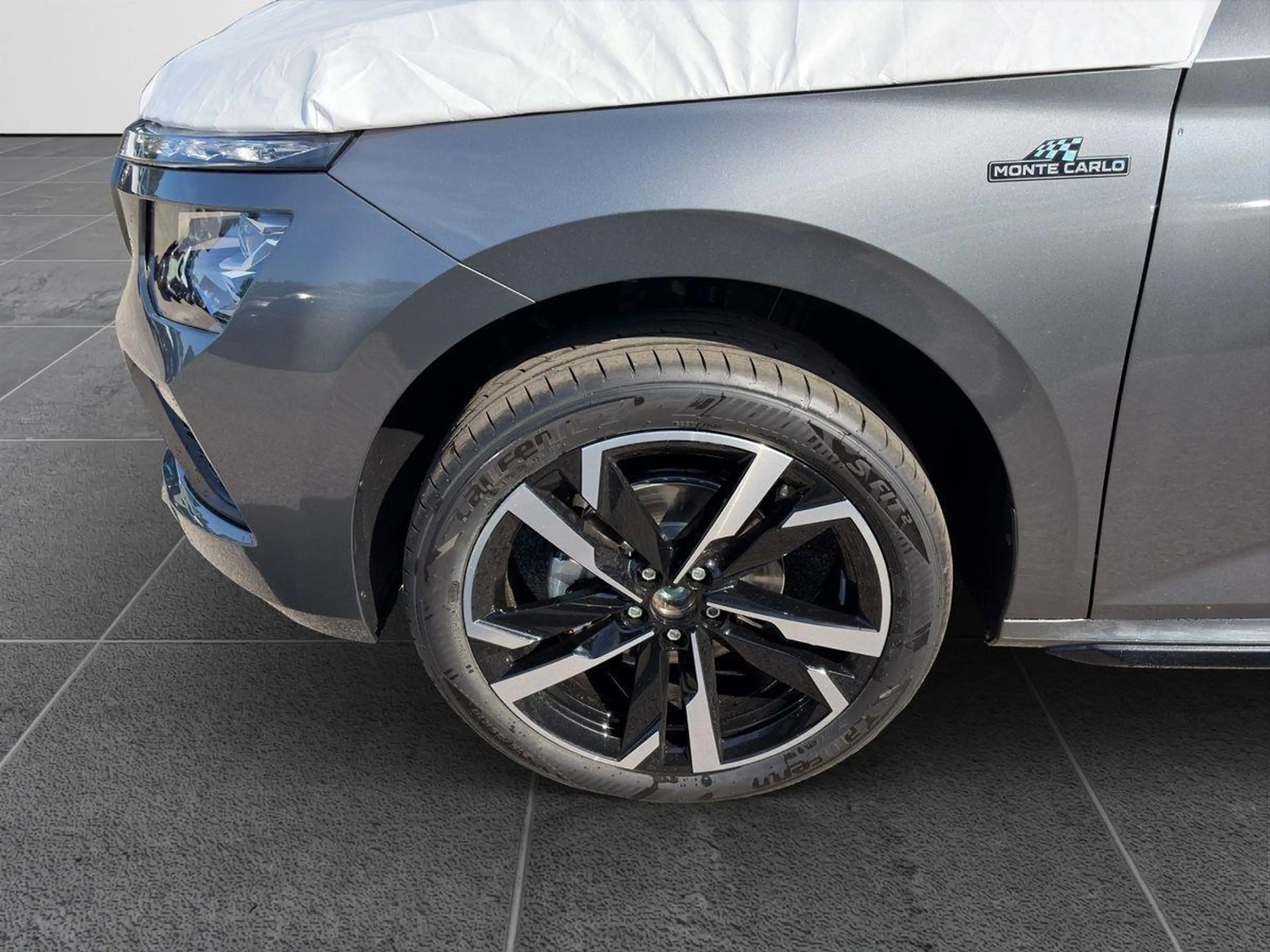 Skoda Kamiq Monte Carlo 1,0 TSI DSG NAVI — photo 15