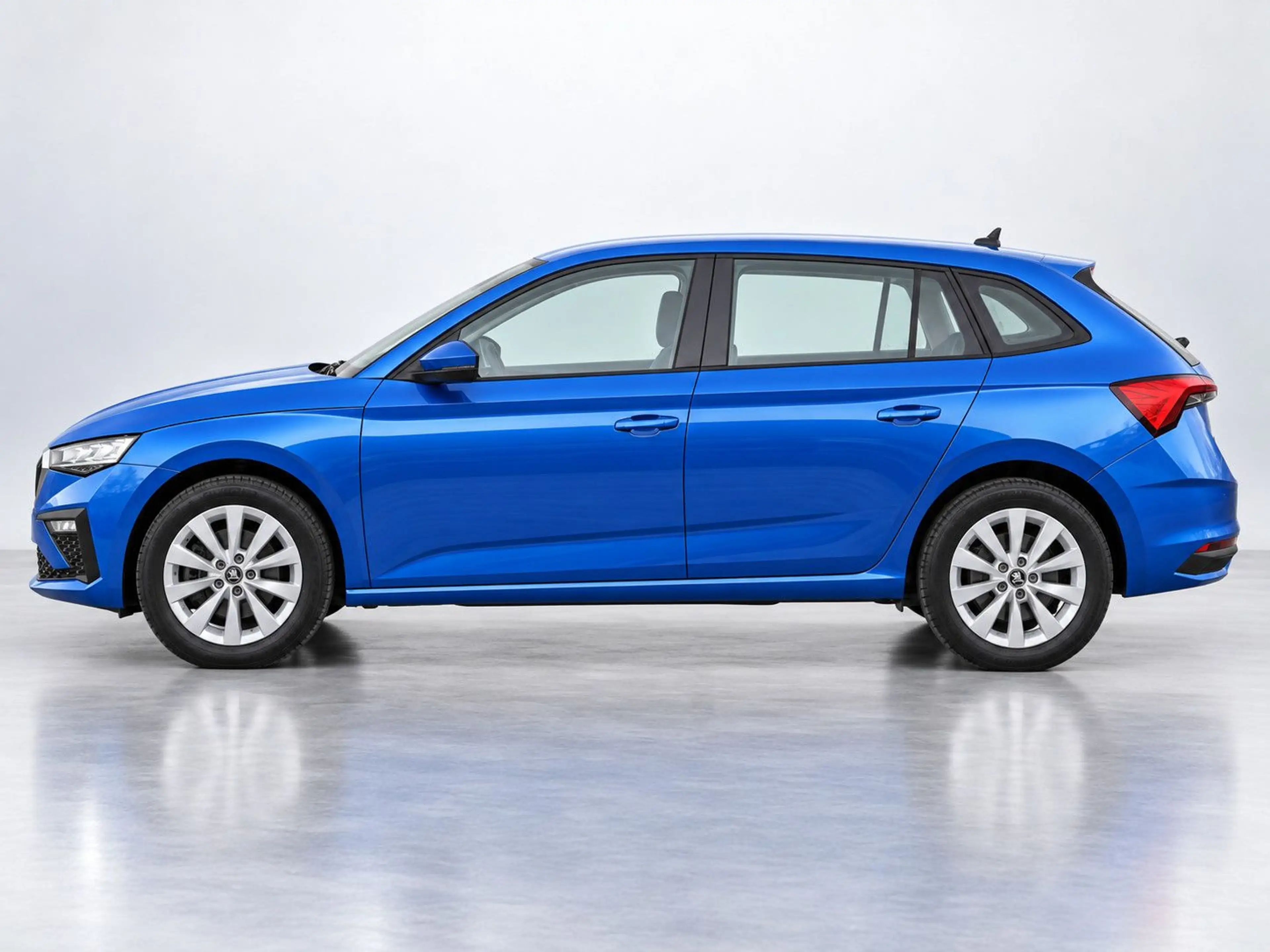 Skoda Scala 116 PS 7G-DSG Navi-App Klimatronik LED — photo 4