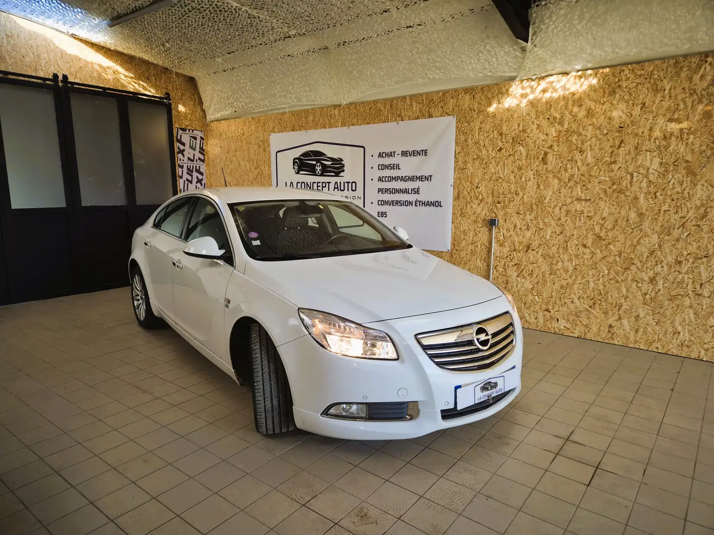 Opel Insignia Insignia 1.8 - 140 Ecotec Cosmo Blanc - 1