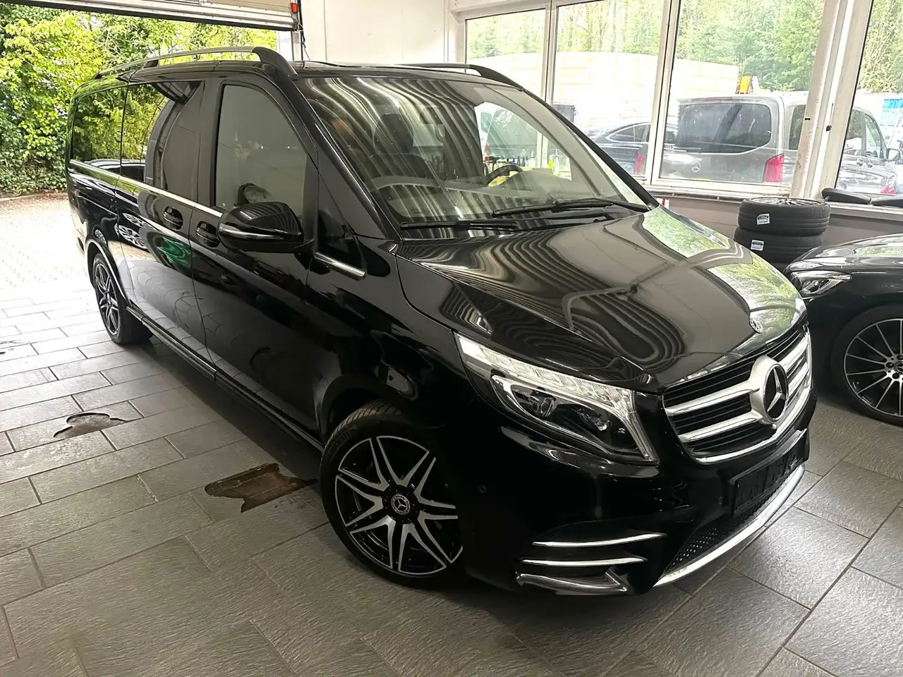 Mercedes-Benz V 250