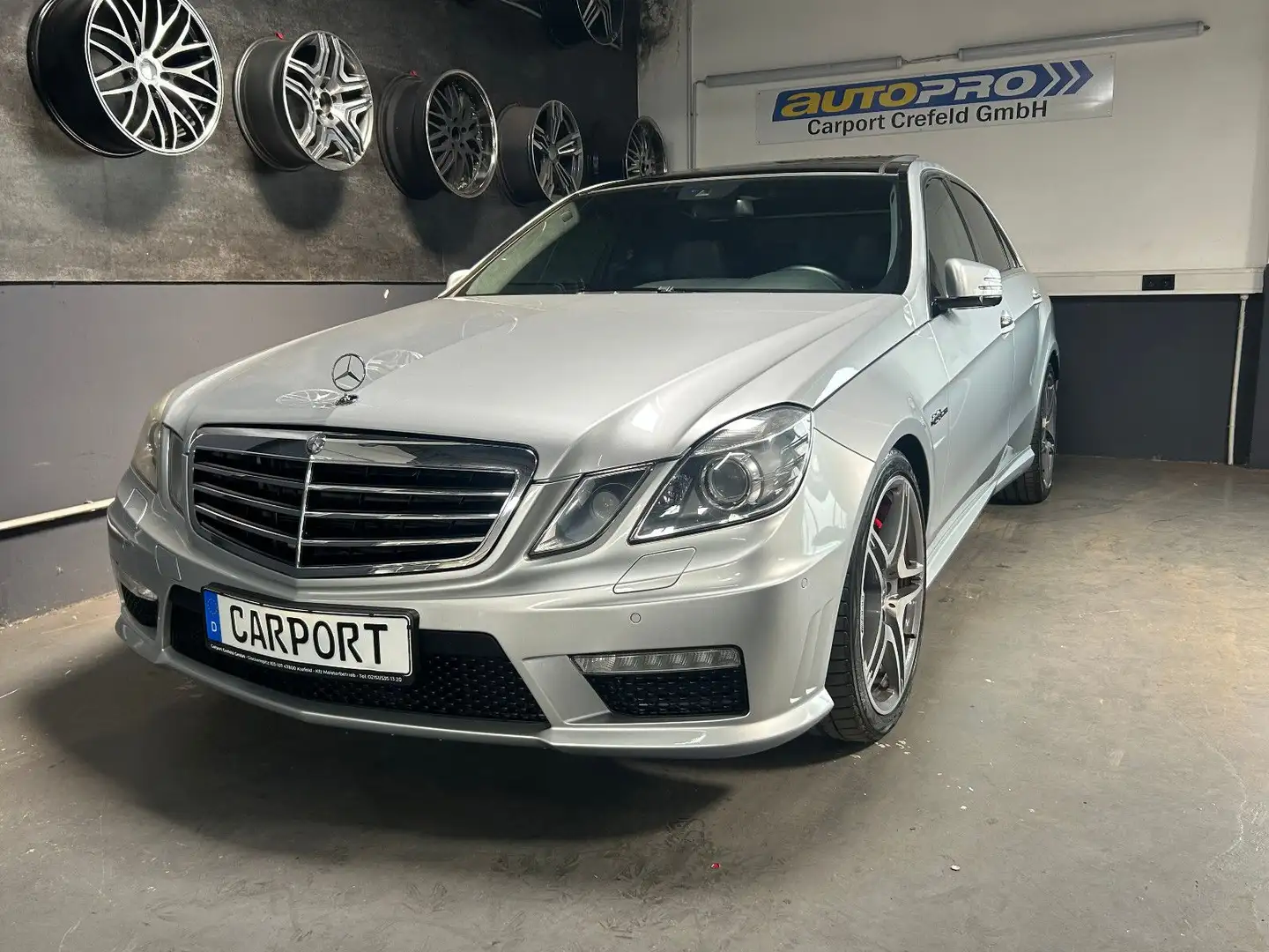 Mercedes-Benz E 63 AMG PANORAMA/4XSITZHEIZUNG/BELÜFTUNG/KAMERA Argintiu - 2